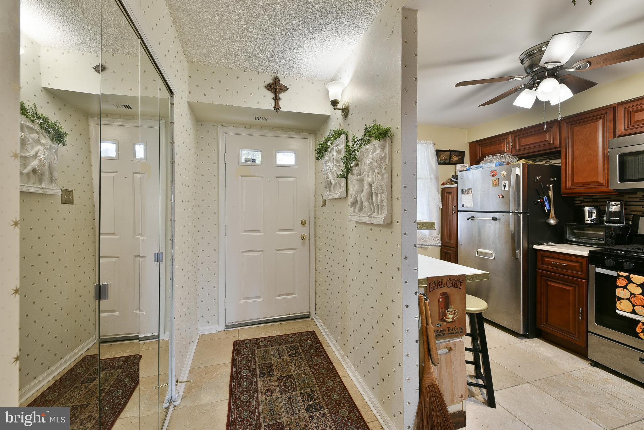 VALLEY GLEN - Residential