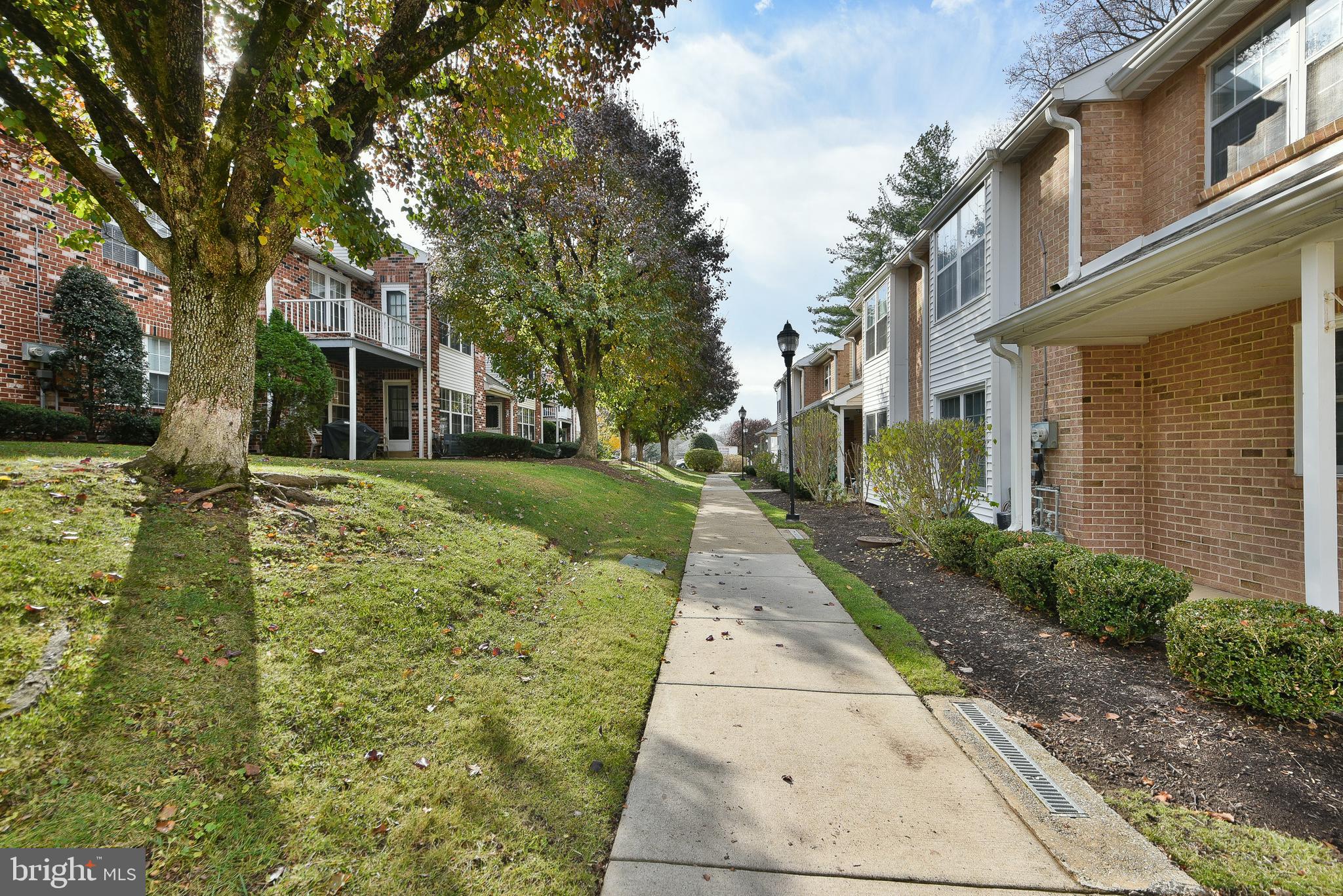VALLEY GLEN - Residential