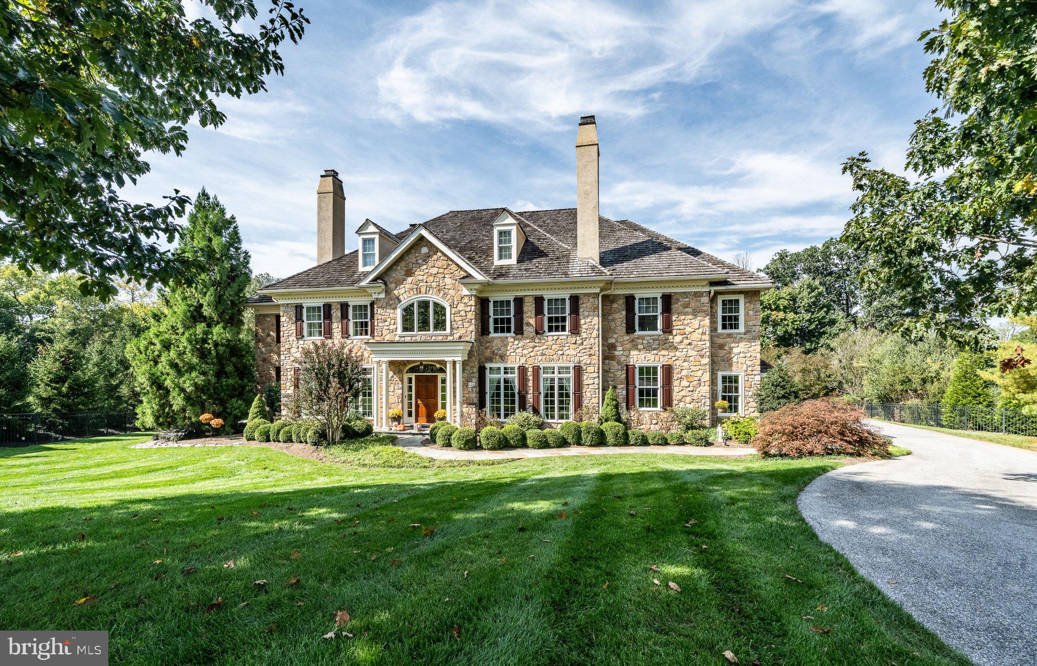 132 WAVERLY CIRCLE