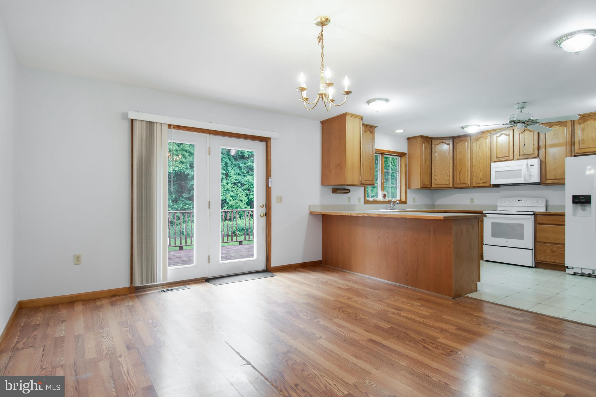 COUNTRYSIDE - Residential