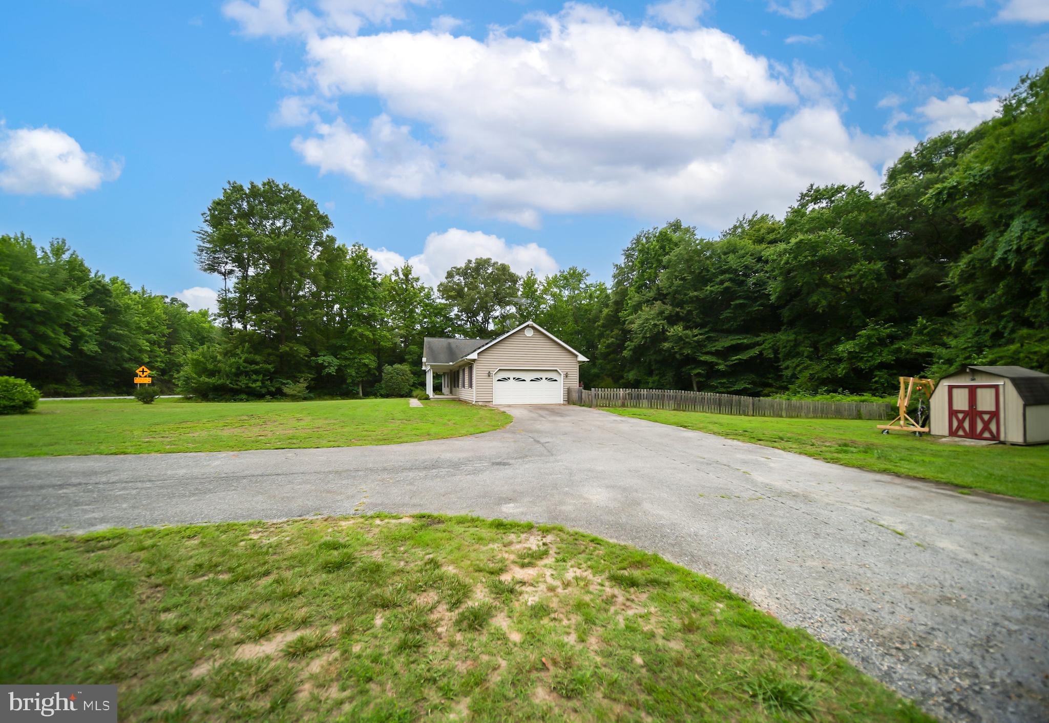 COUNTRYSIDE - Residential