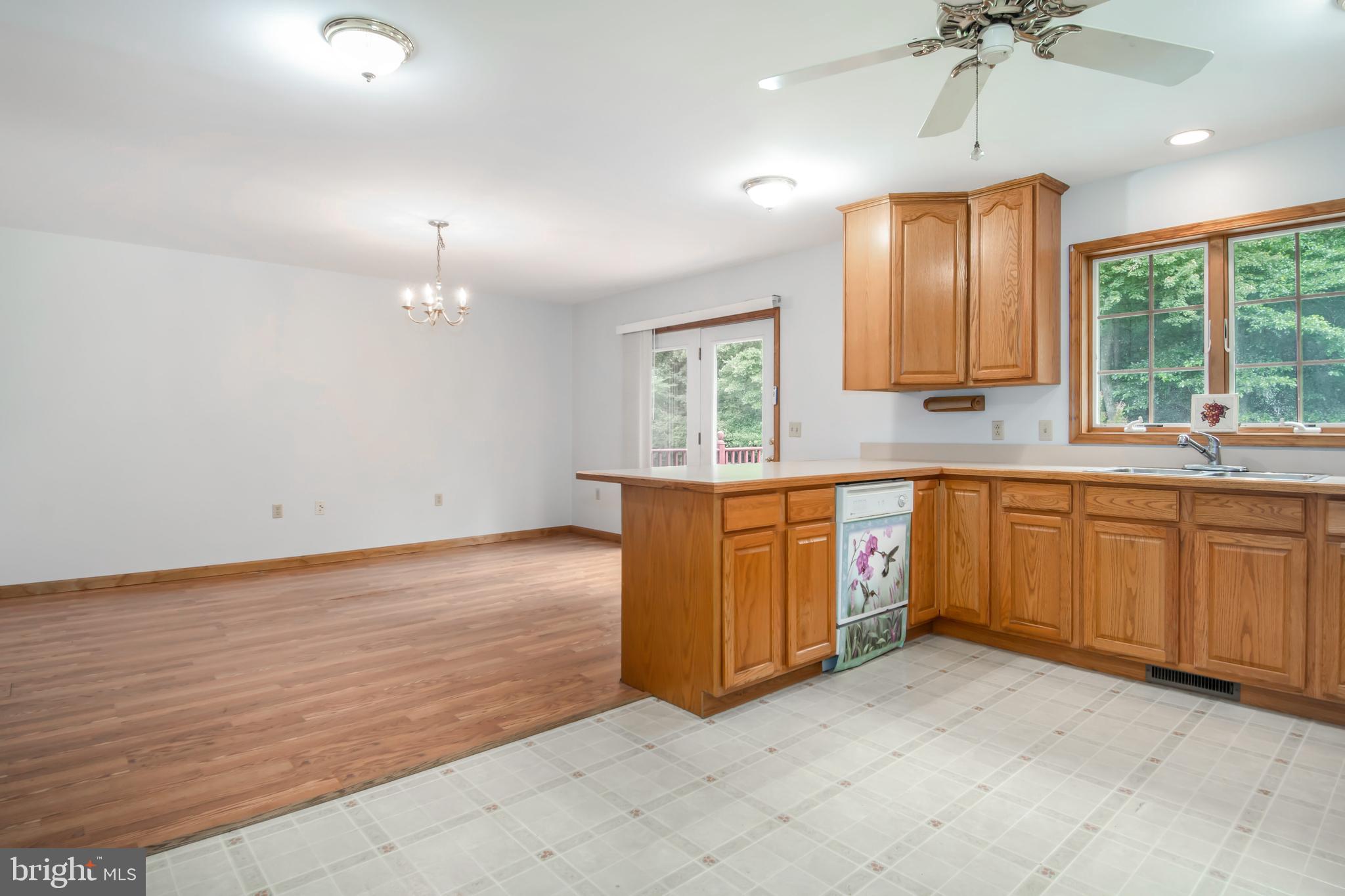 COUNTRYSIDE - Residential