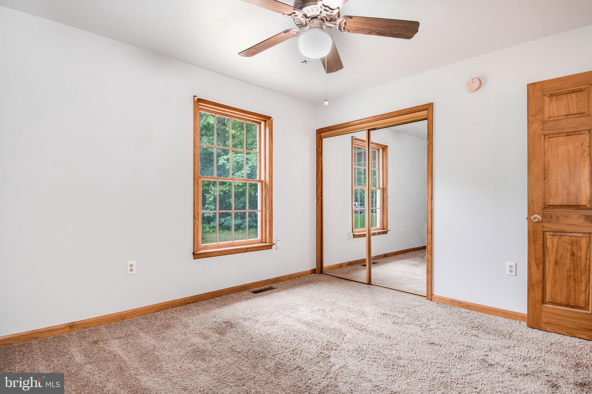 COUNTRYSIDE - Residential