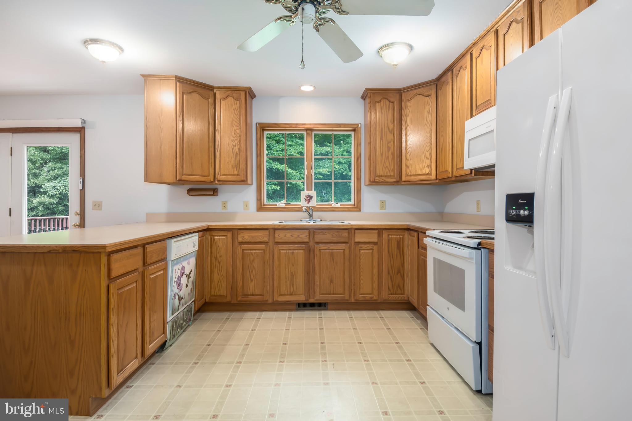 COUNTRYSIDE - Residential