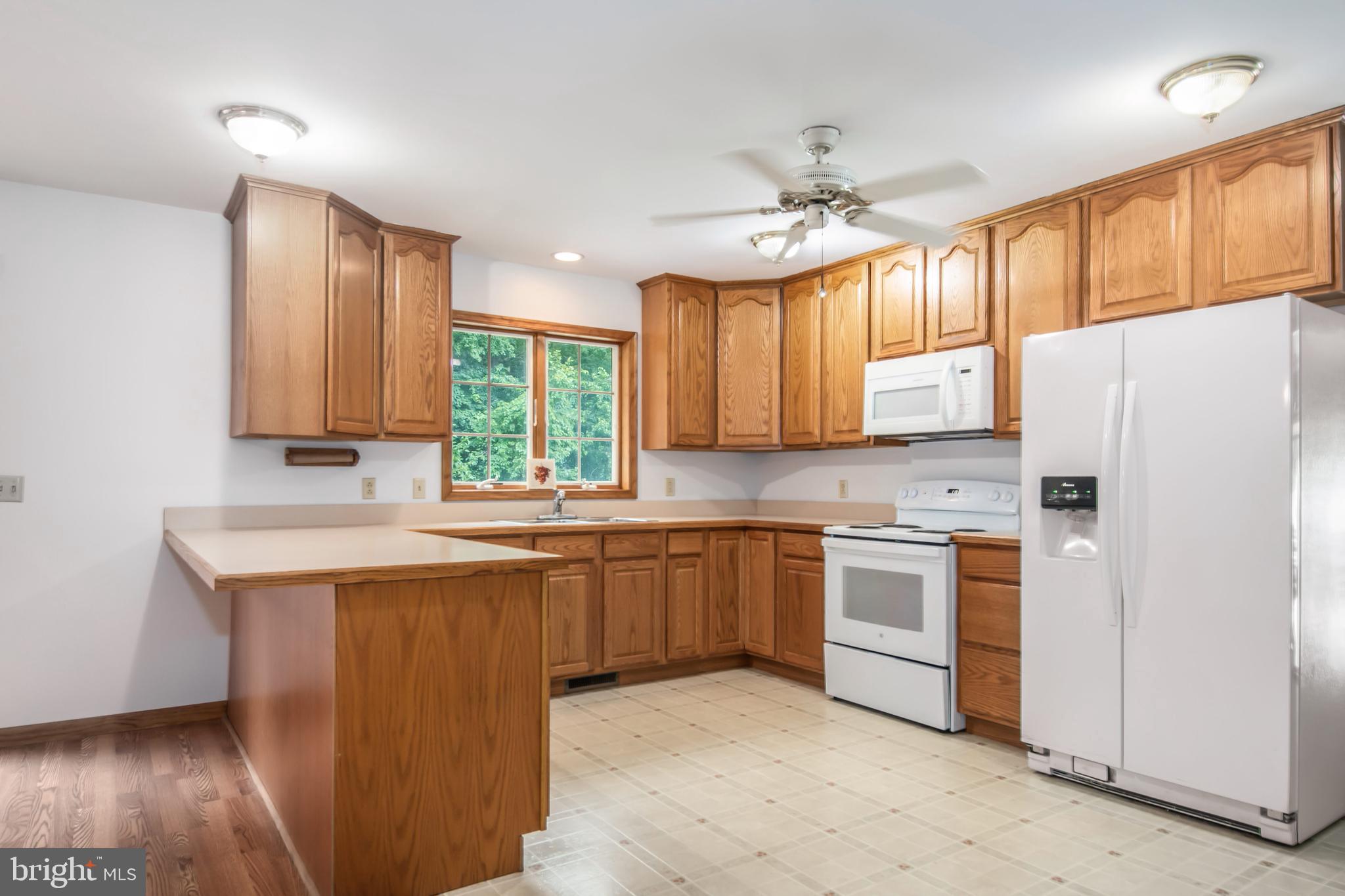 COUNTRYSIDE - Residential