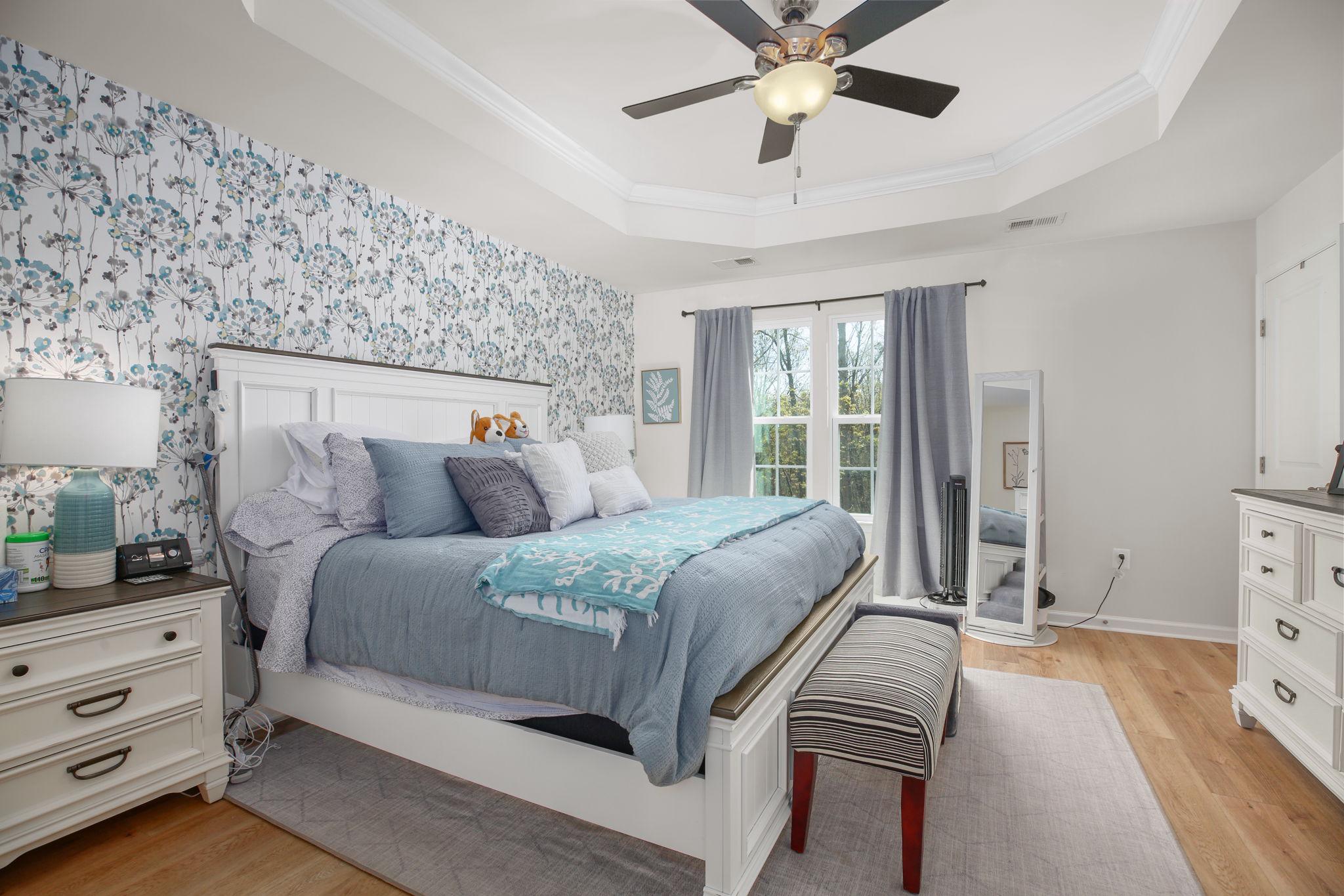 LAFAYETTE CROSSING - Residential