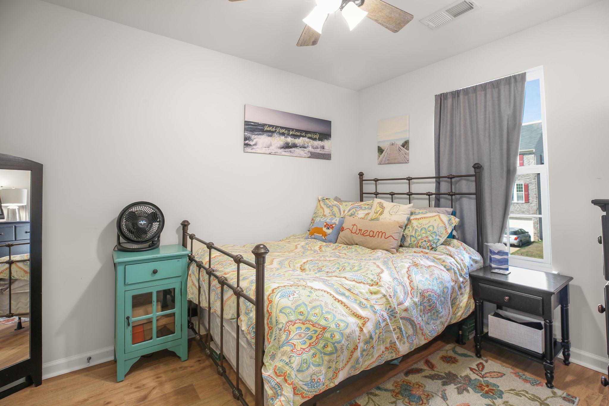 LAFAYETTE CROSSING - Residential