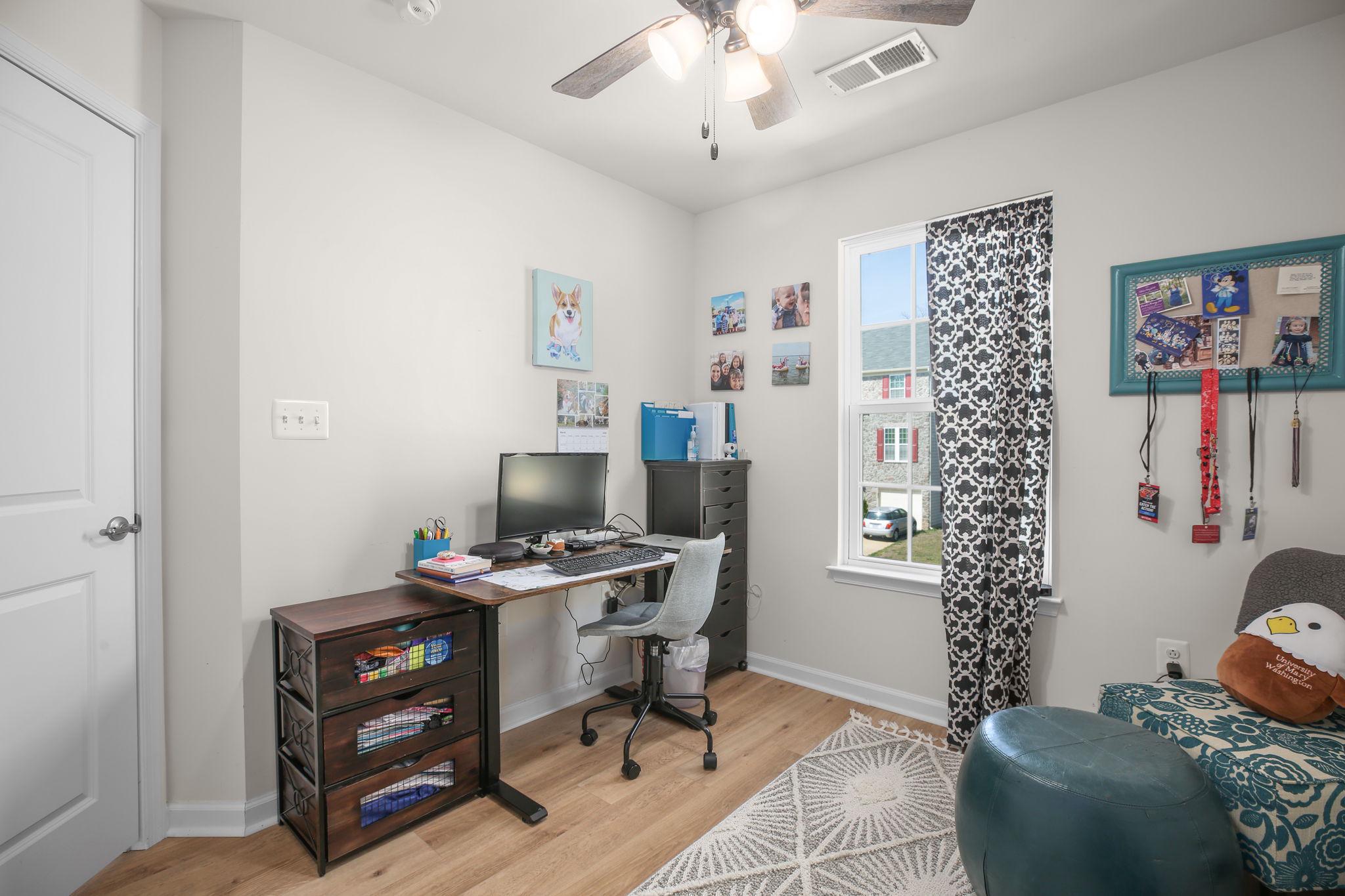 LAFAYETTE CROSSING - Residential