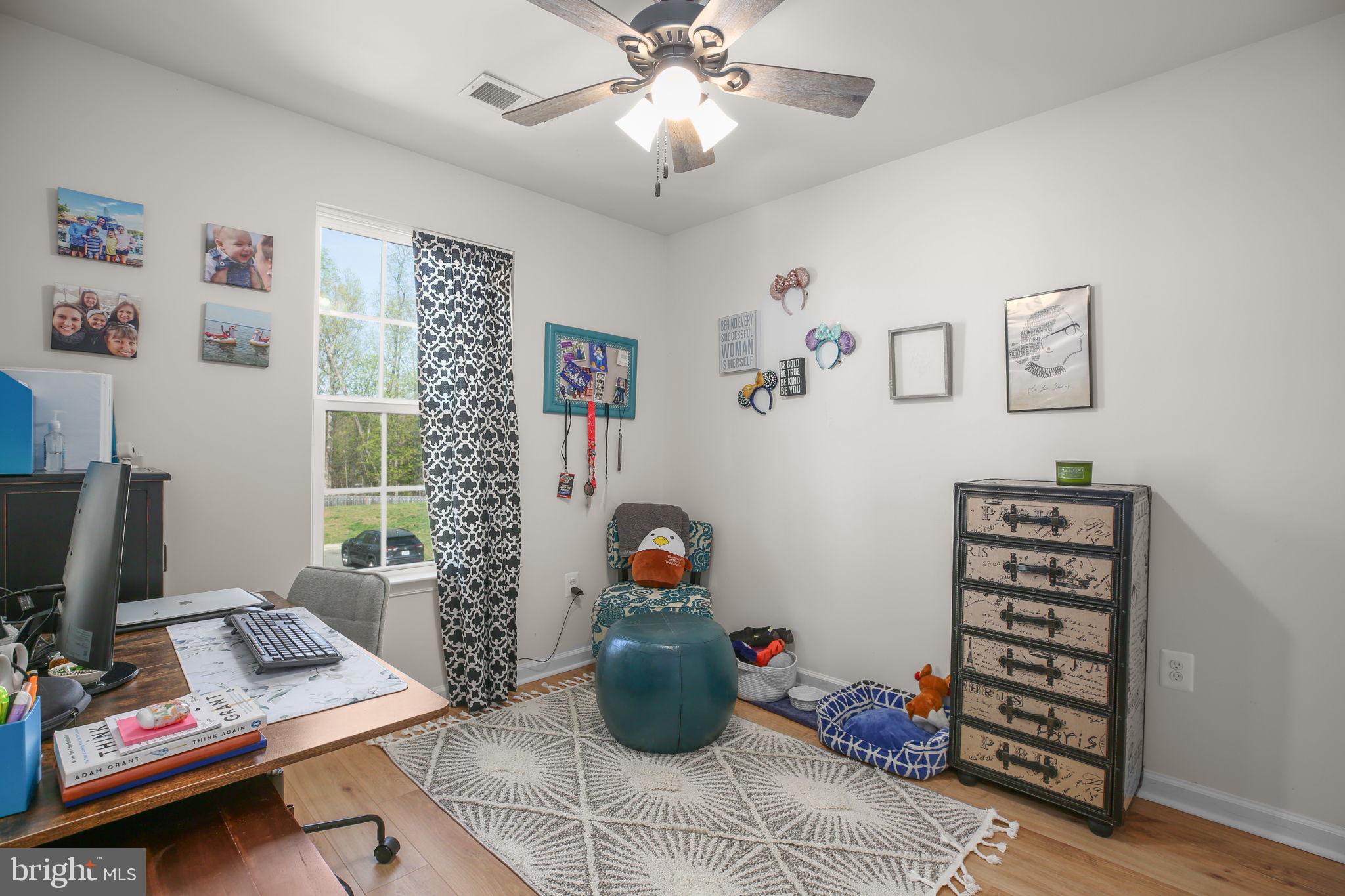 LAFAYETTE CROSSING - Residential