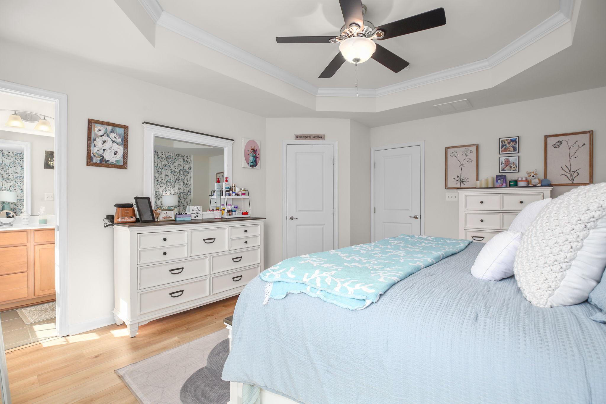 LAFAYETTE CROSSING - Residential