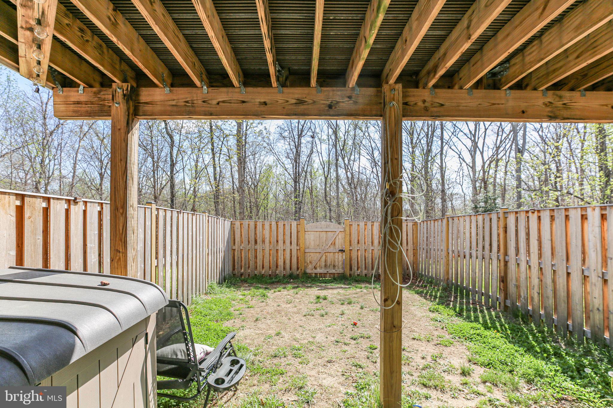 LAFAYETTE CROSSING - Residential