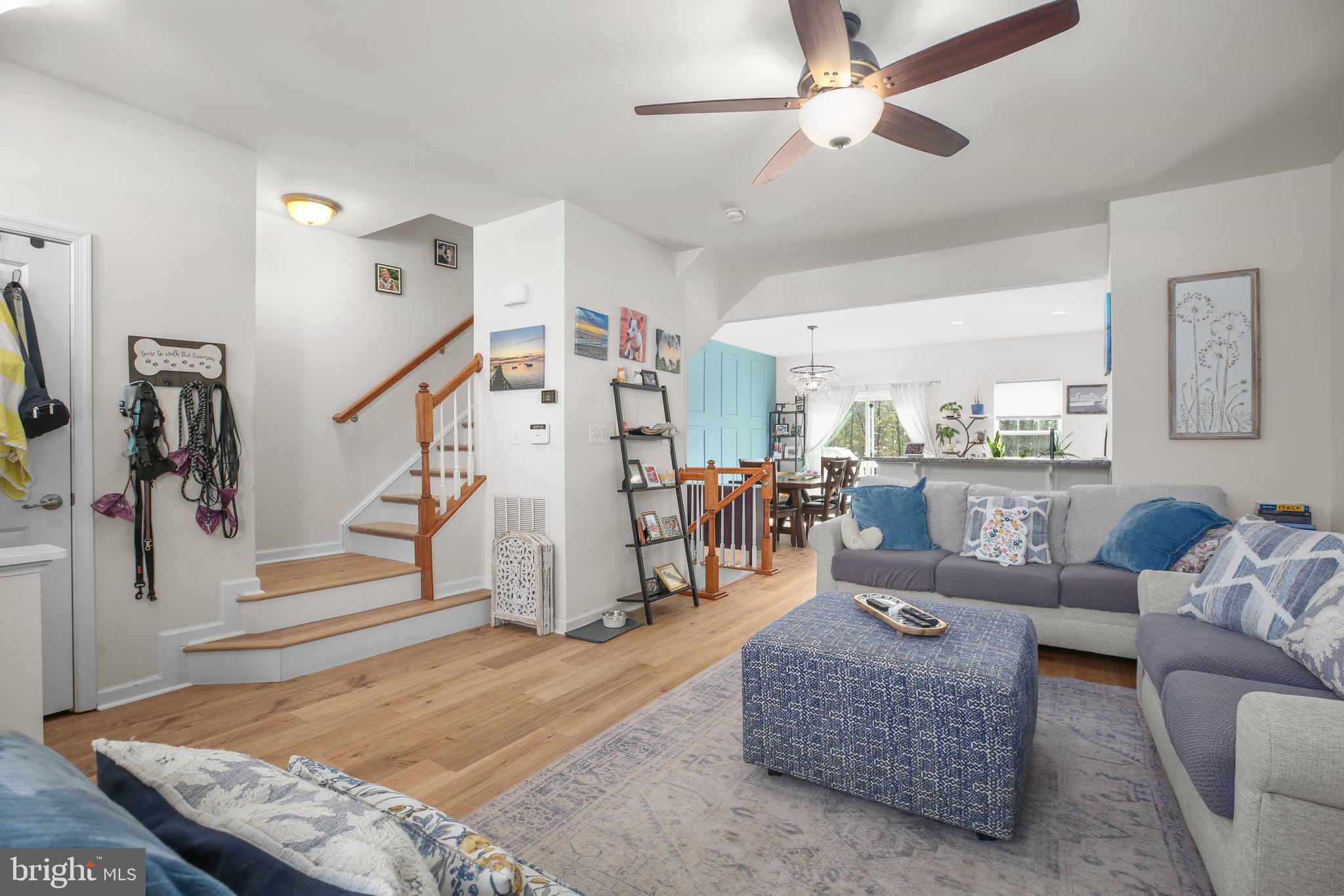 LAFAYETTE CROSSING - Residential