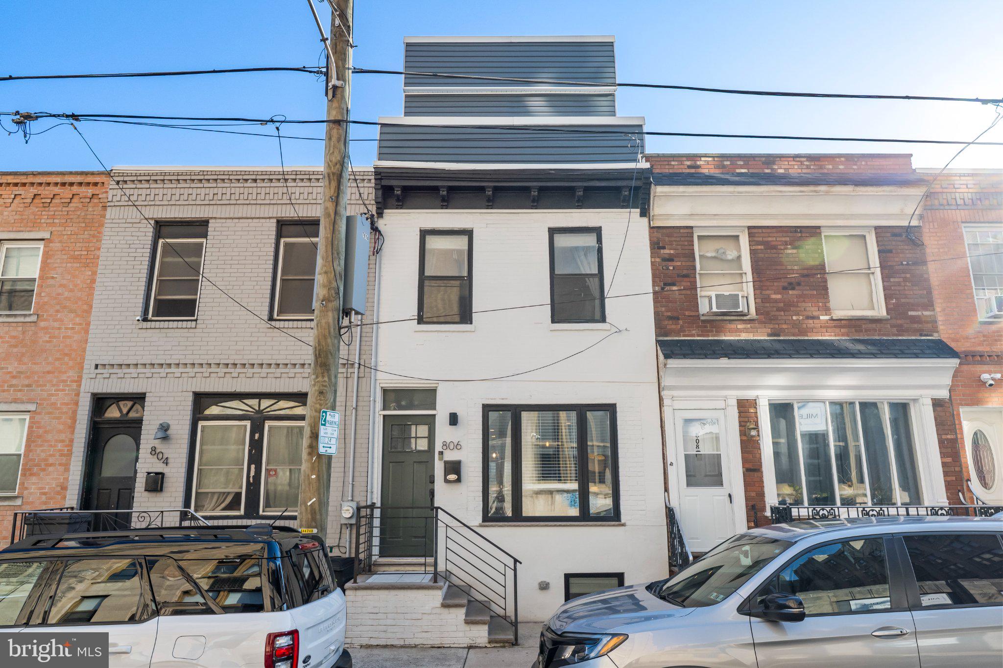 806 DUDLEY STREET