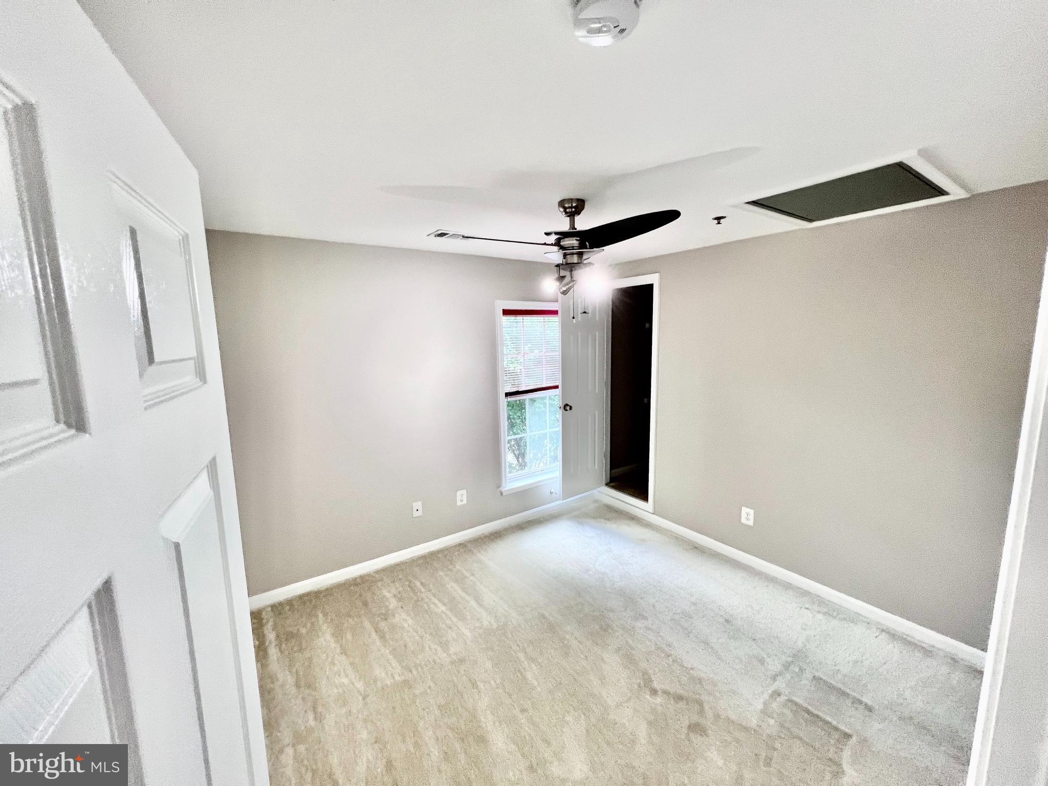 GROVETON WOODS - Residential