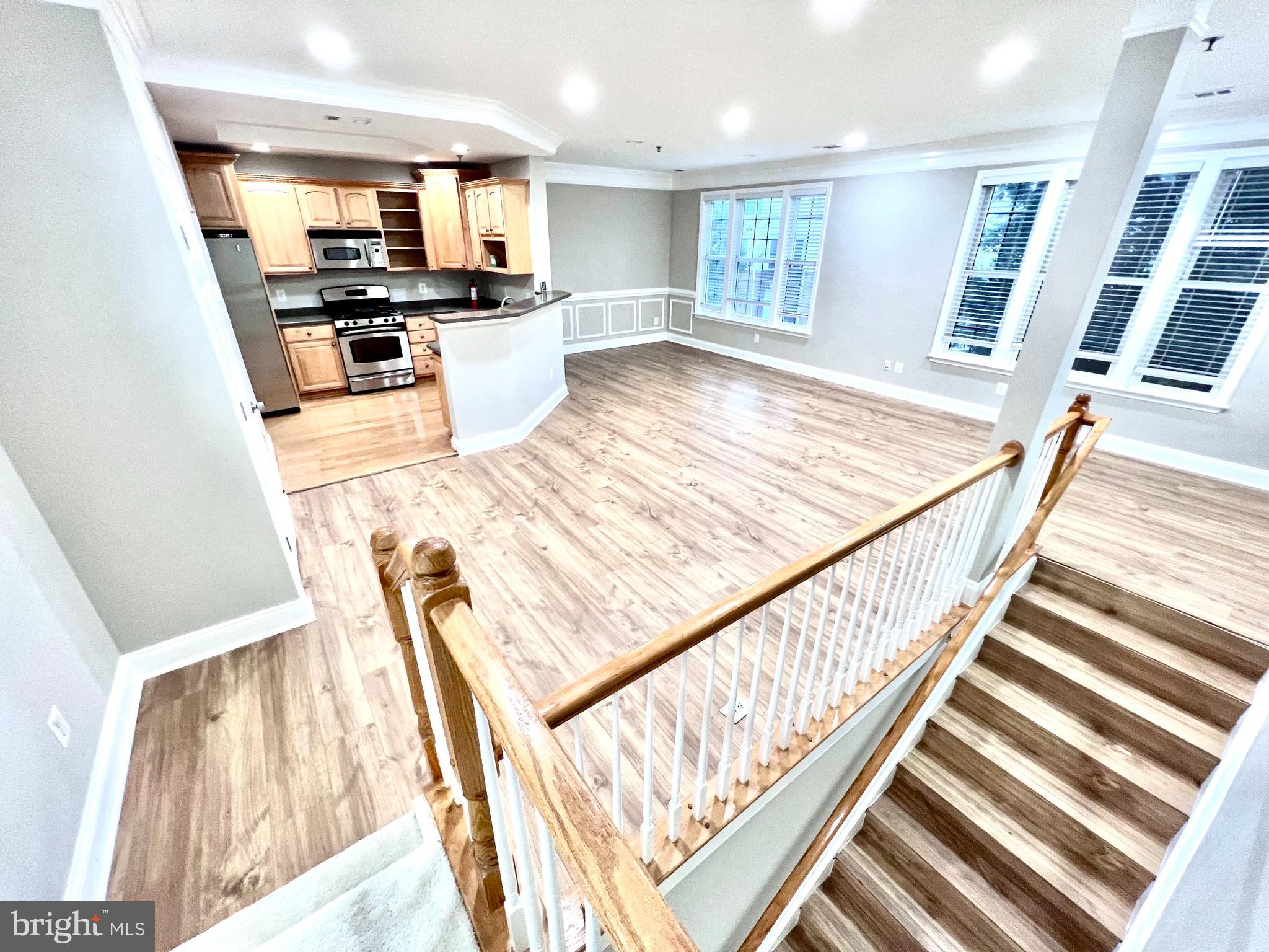 GROVETON WOODS - Residential