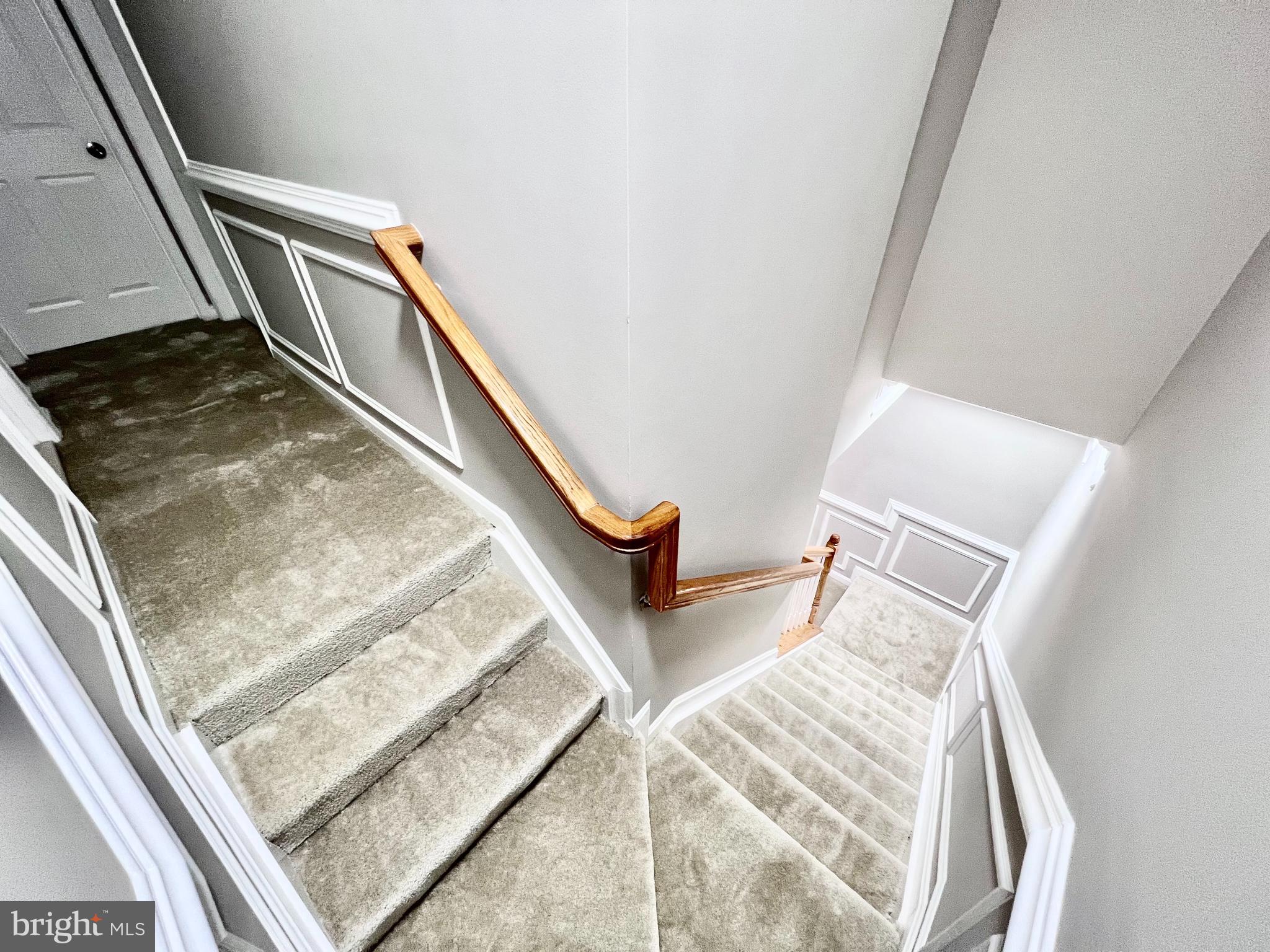 GROVETON WOODS - Residential