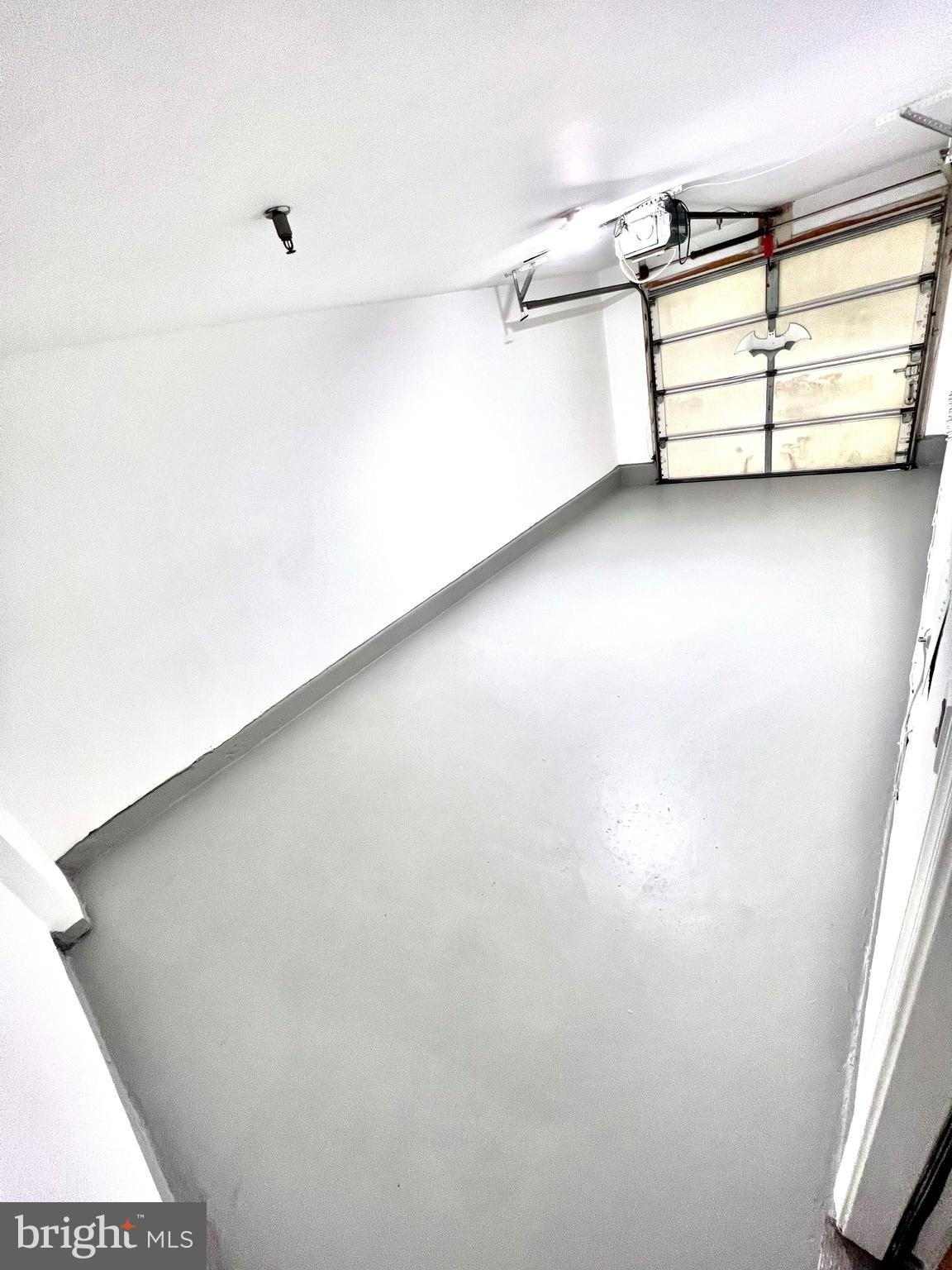 GROVETON WOODS - Residential