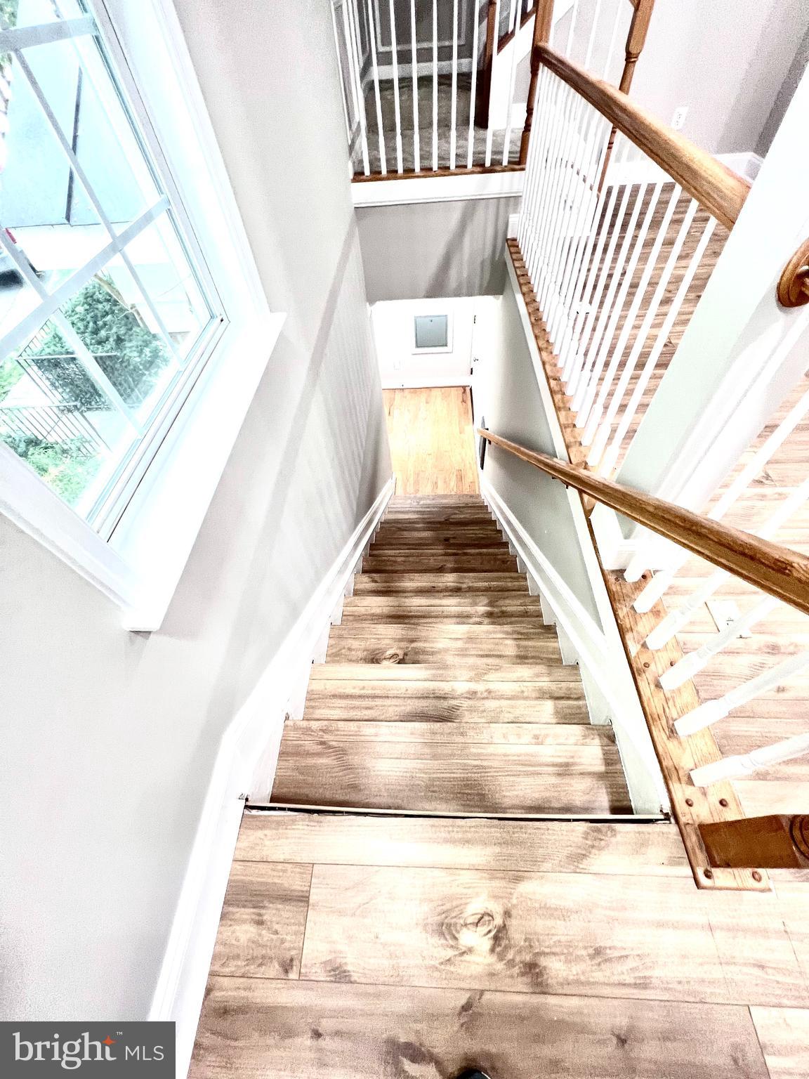 GROVETON WOODS - Residential