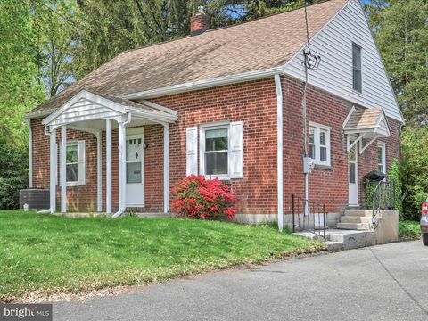 Photo of 69 E COTTAGE AVE, MILLERSVILLE, PA 17551 (MLS # PALA2033950)