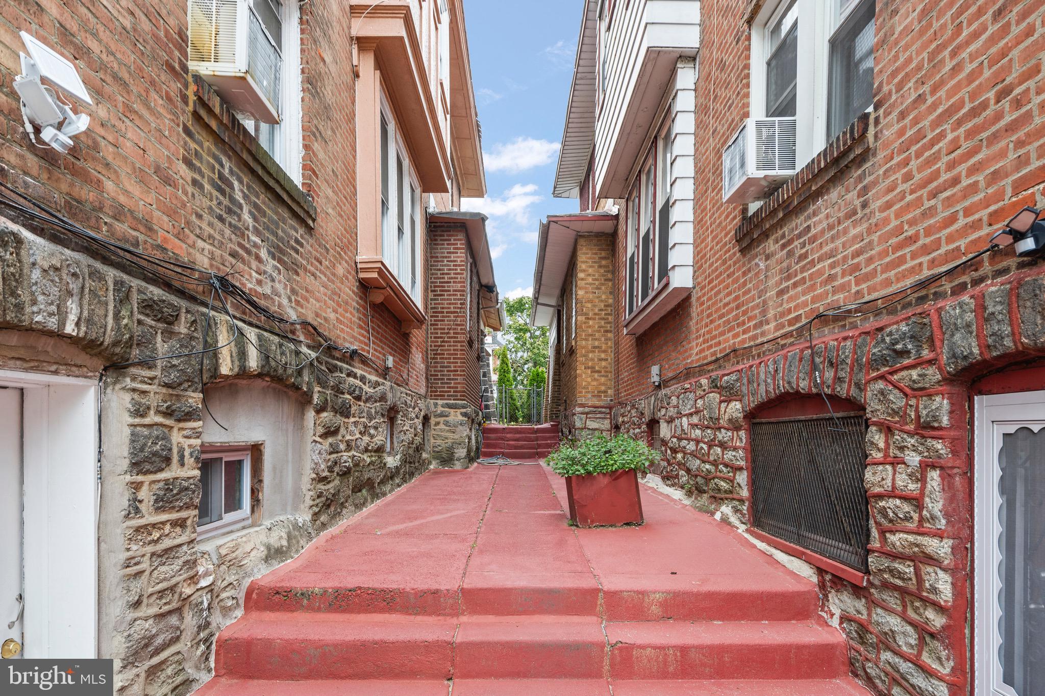 COBBS CREEK - Residential