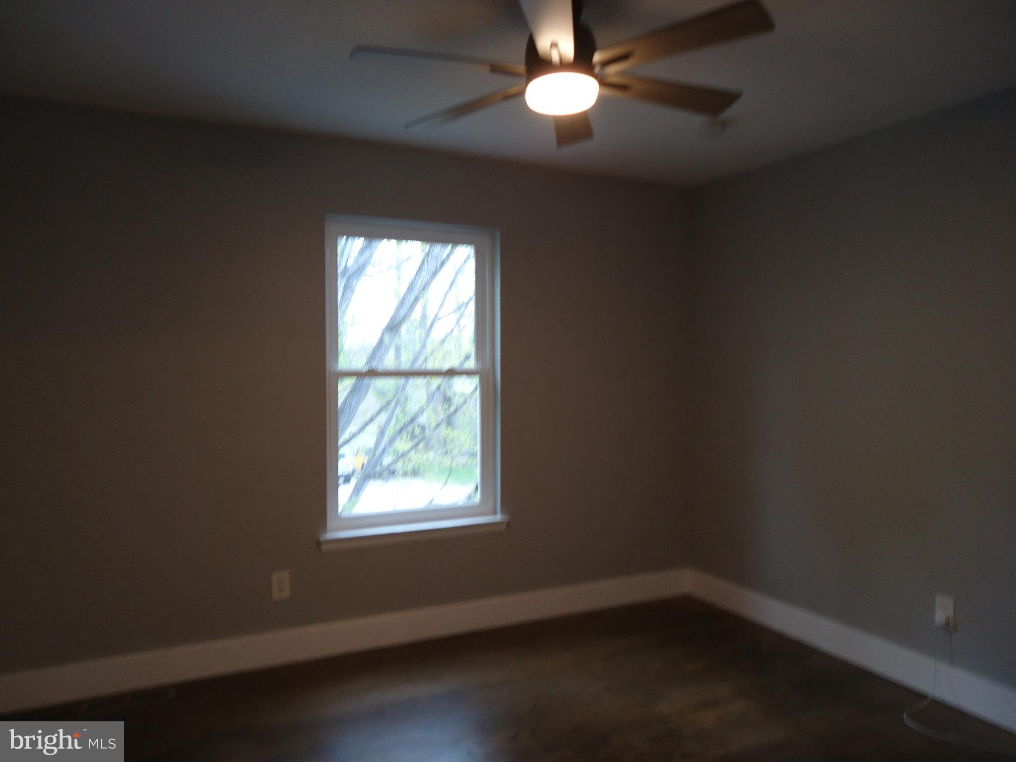 LONGFELLOW - Residential Lease