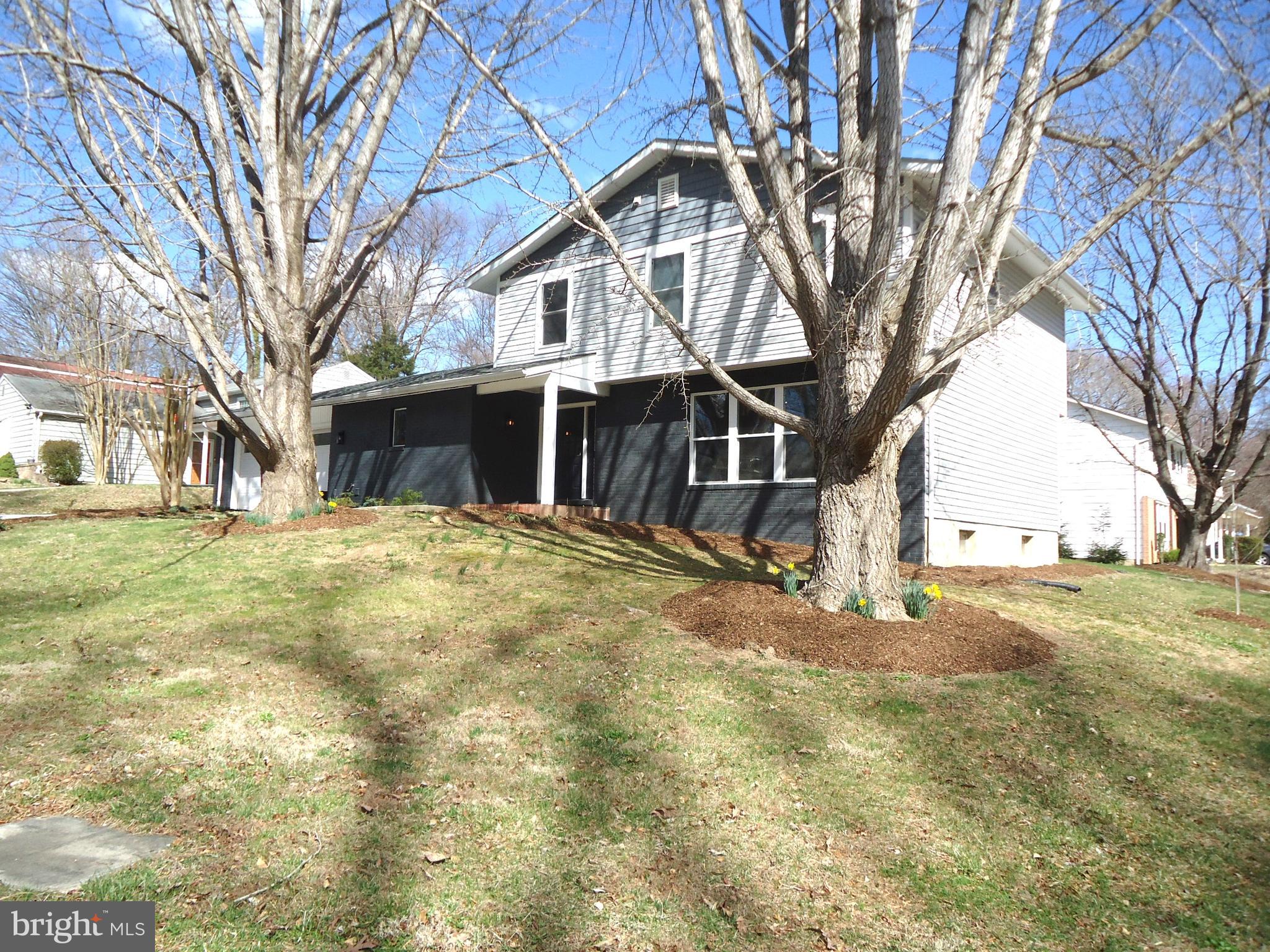 LONGFELLOW - Residential Lease