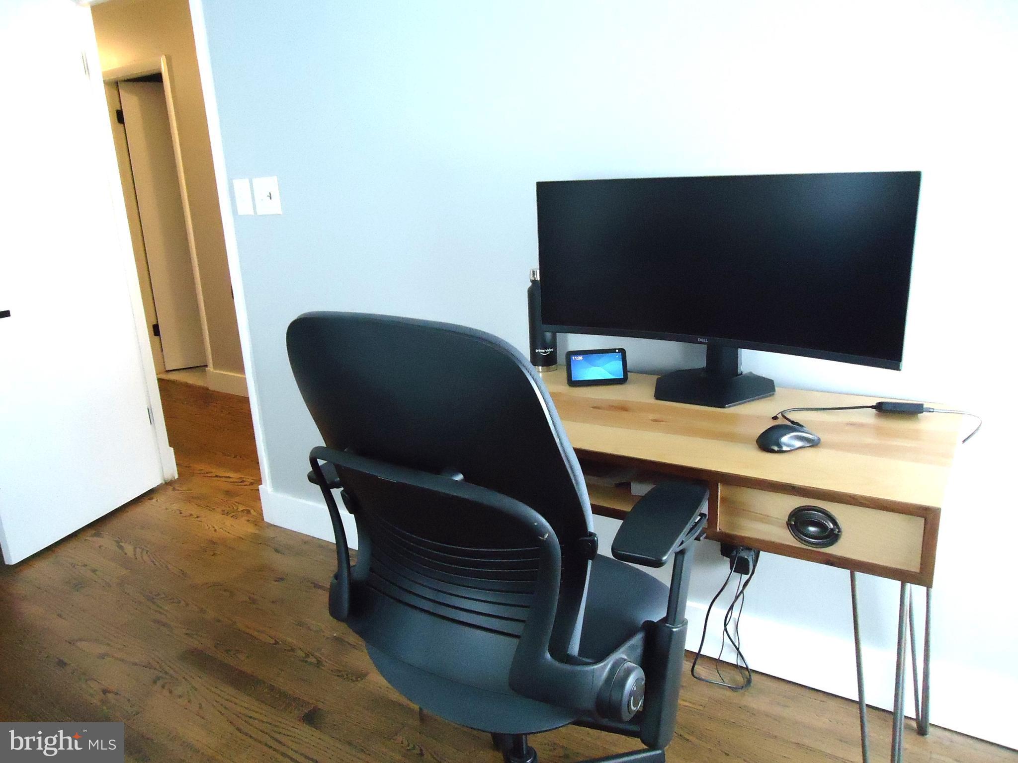 LONGFELLOW - Residential Lease