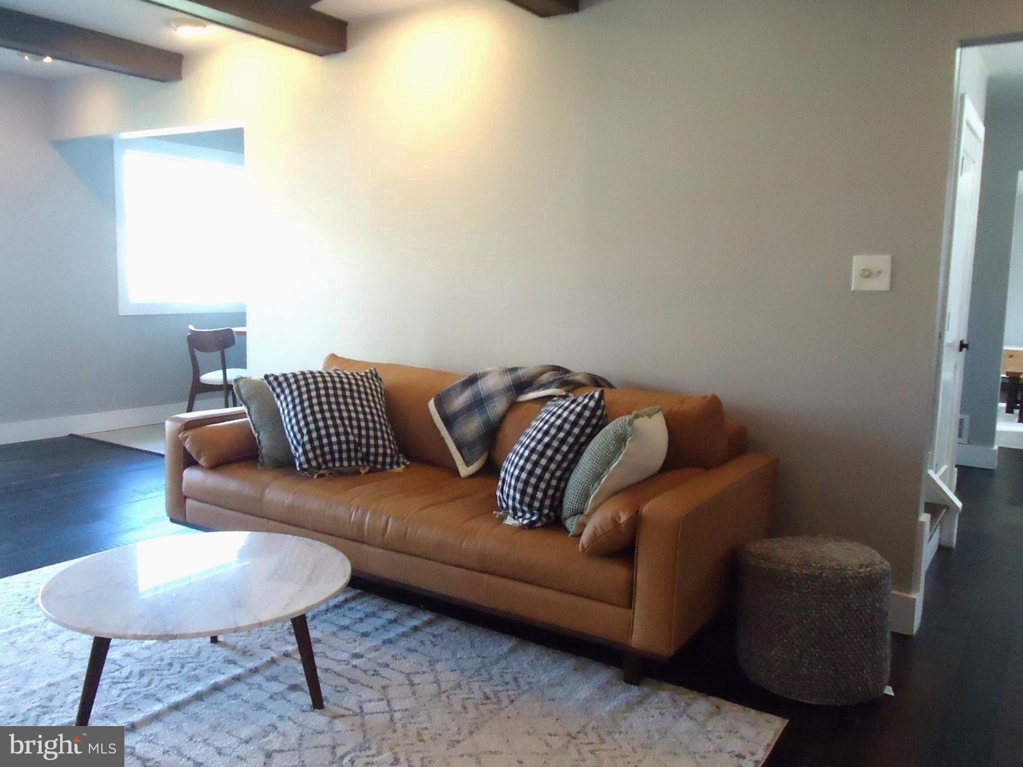 LONGFELLOW - Residential Lease