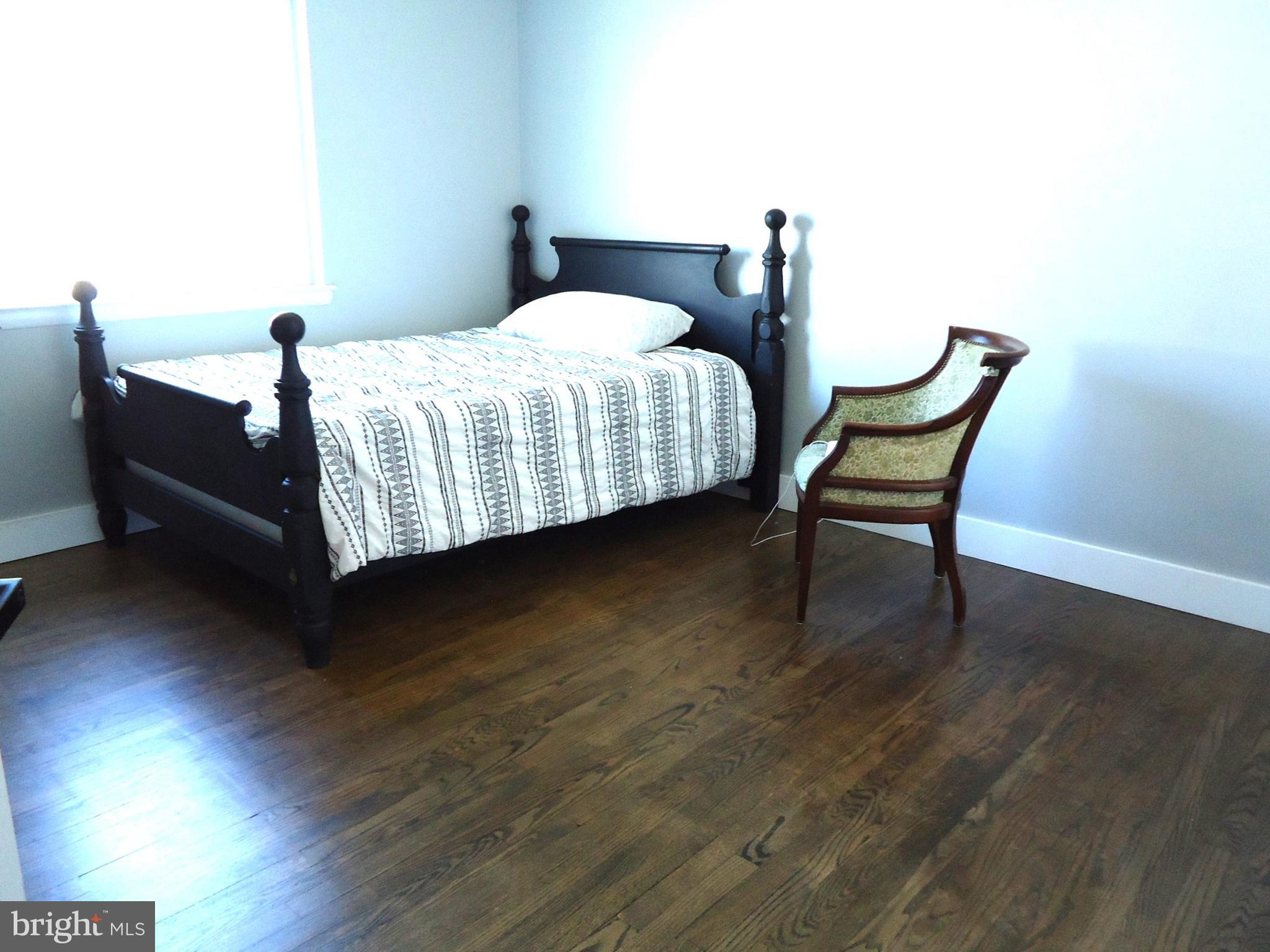 LONGFELLOW - Residential Lease