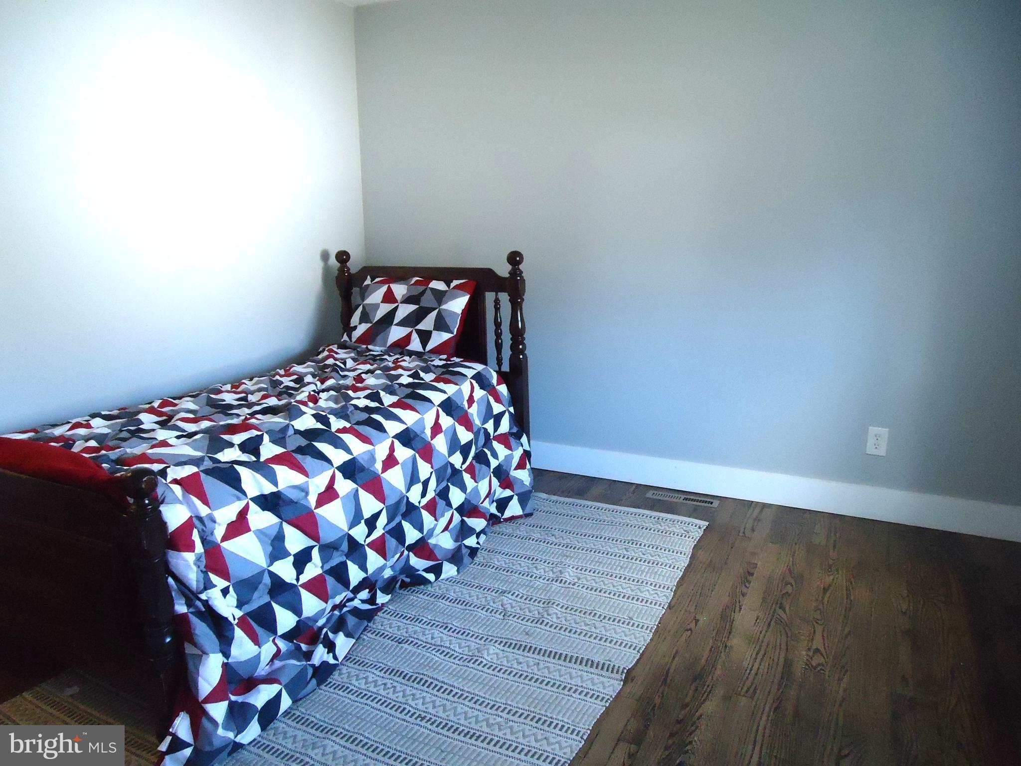 LONGFELLOW - Residential Lease