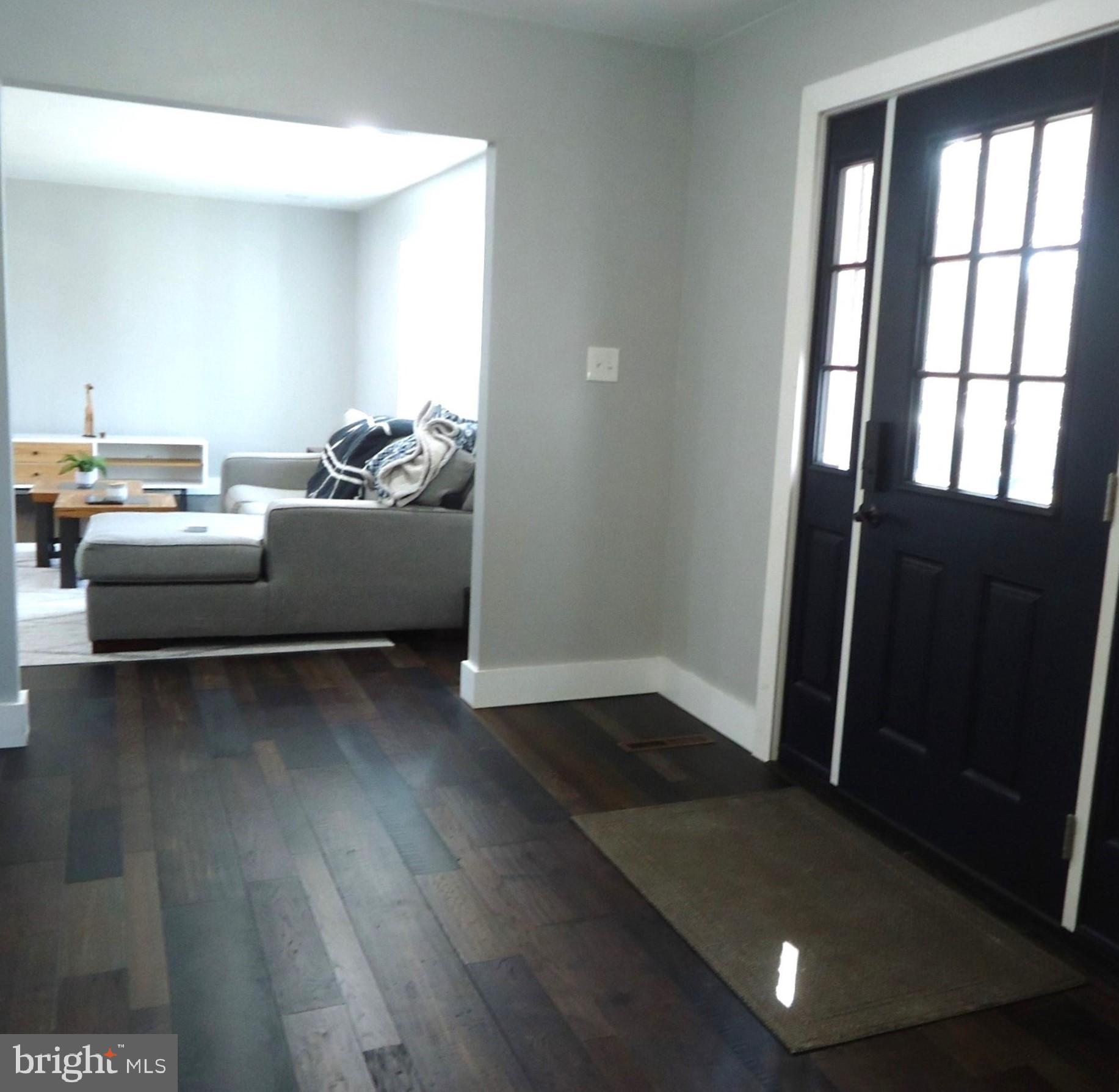 LONGFELLOW - Residential Lease