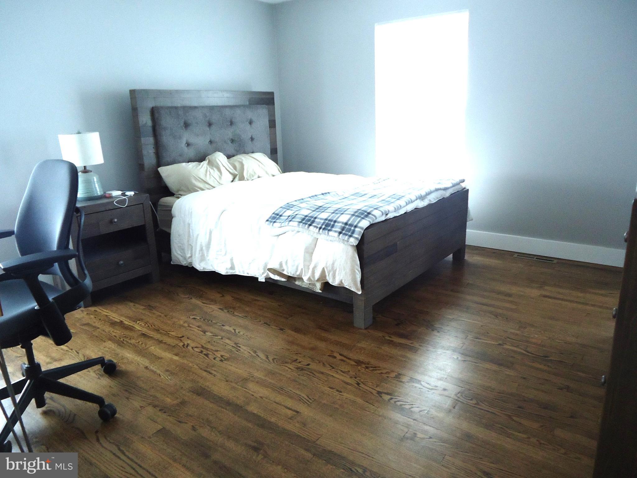 LONGFELLOW - Residential Lease