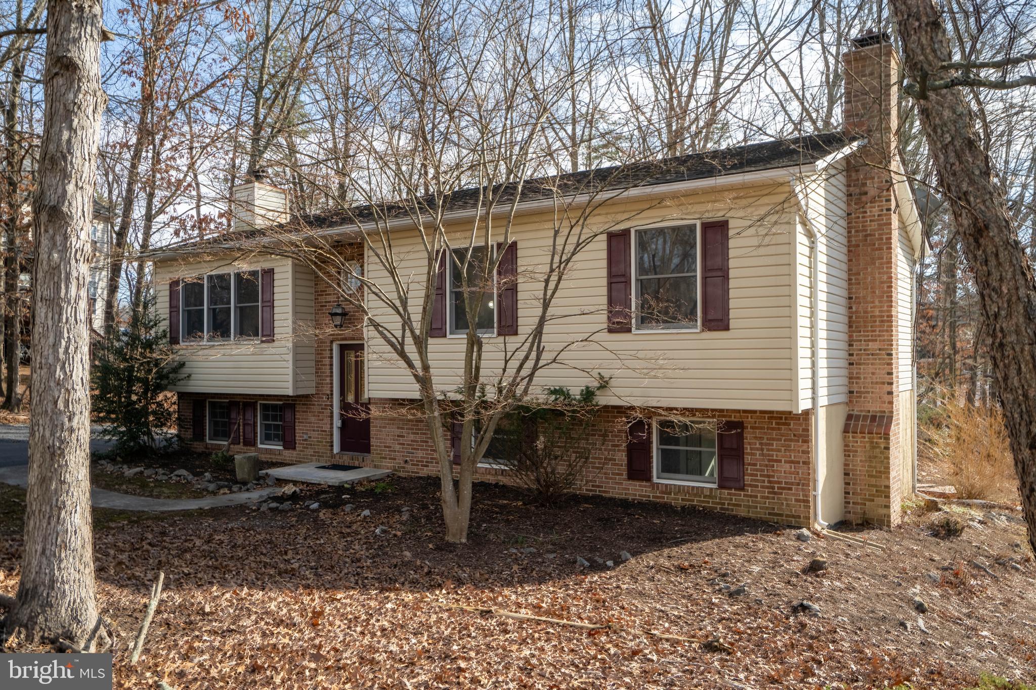 LAKE HOLIDAY ESTATES - Residential