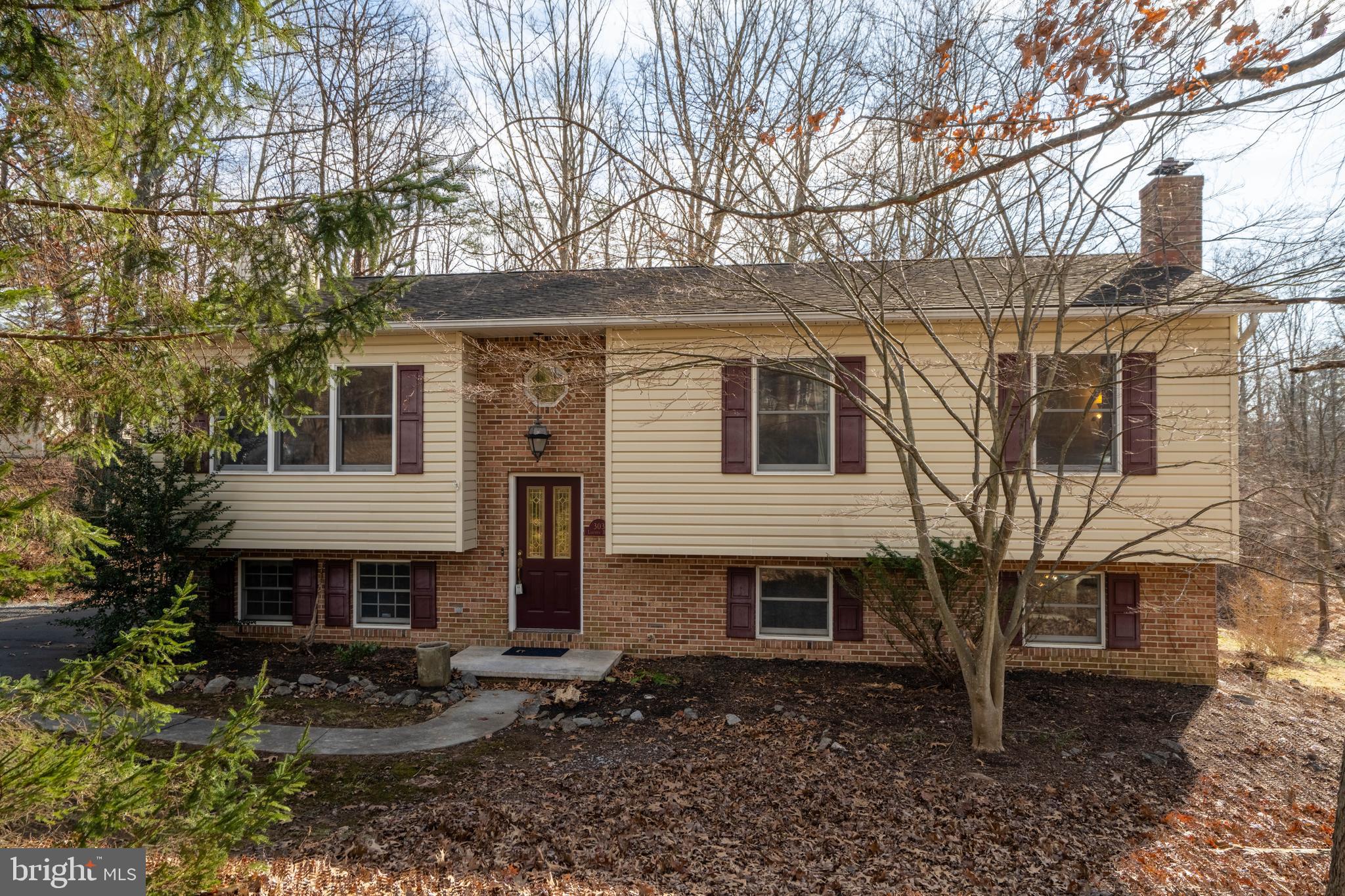 LAKE HOLIDAY ESTATES - Residential