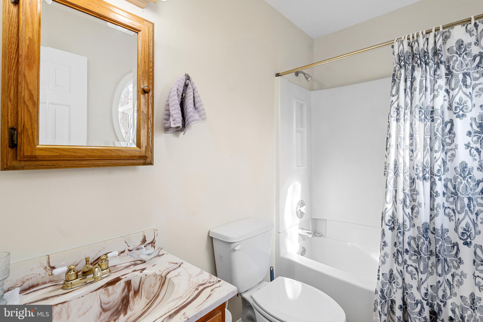 LAKE HOLIDAY ESTATES - Residential