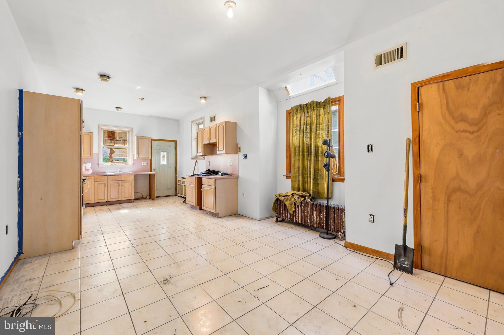 2127 S 16TH STREET