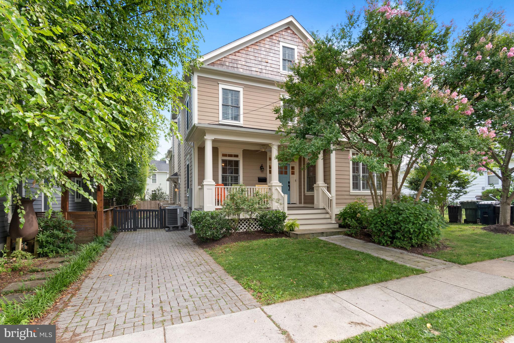 ROSEMONT - Residential