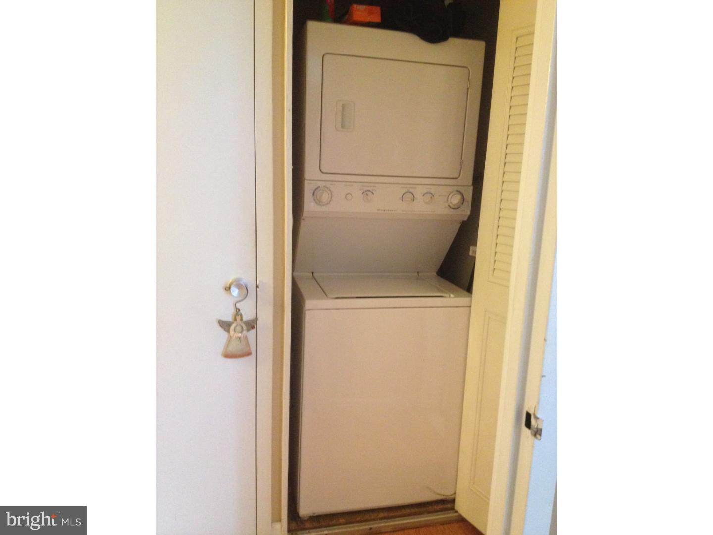 SOCIETY HILL - Residential Lease