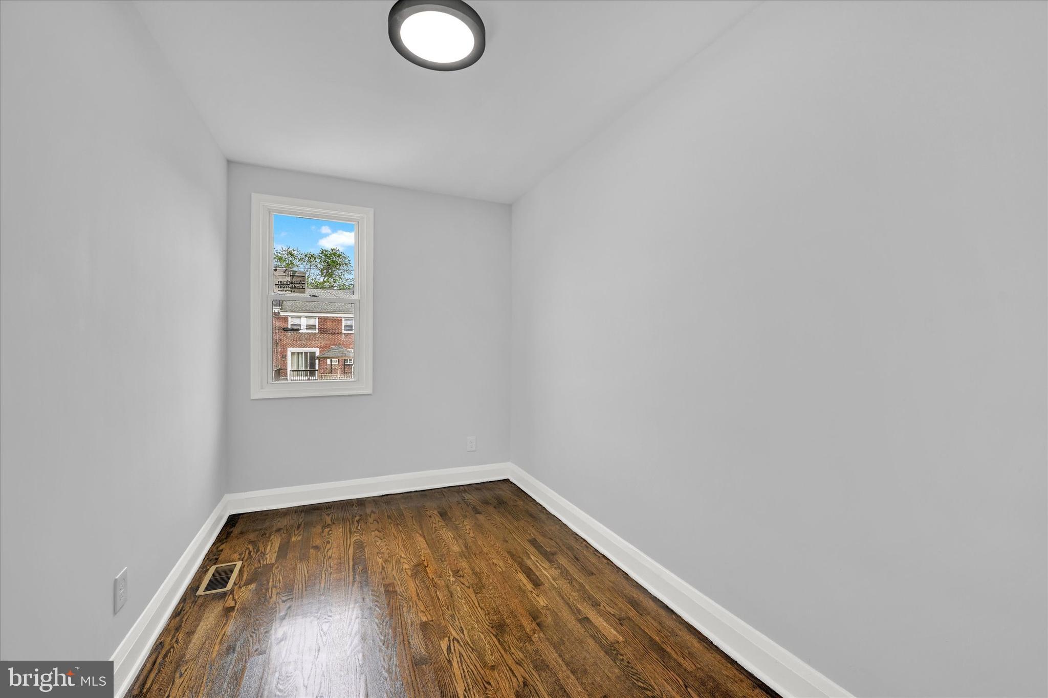 AIGBURTH - Residential