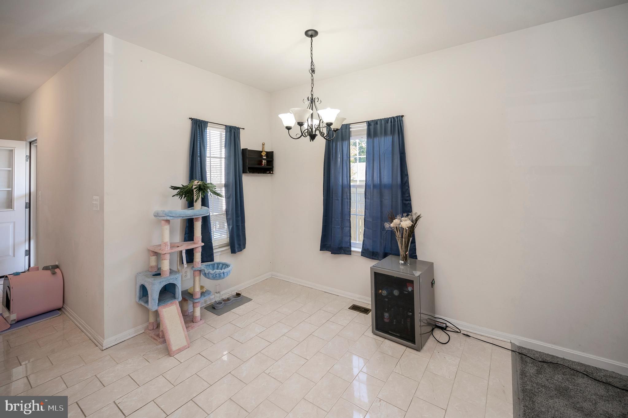 SYLVANIA HEIGHTS - Residential