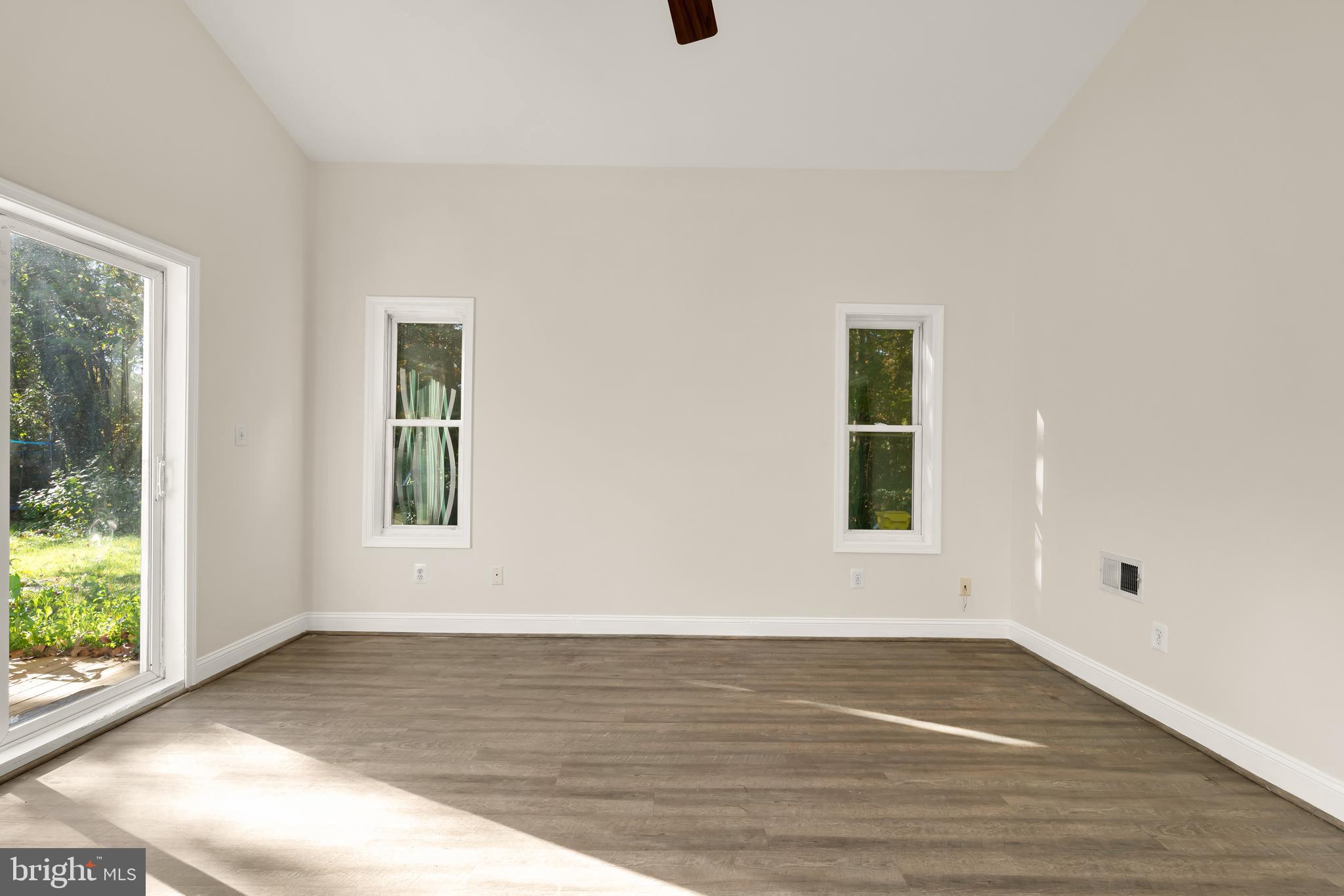 THOMPSON FARMS - Residential