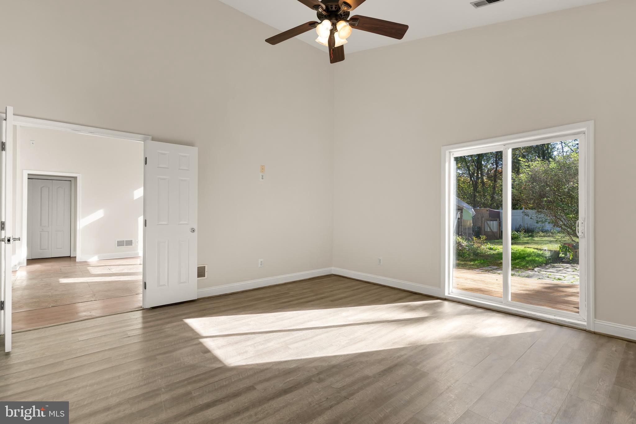 THOMPSON FARMS - Residential