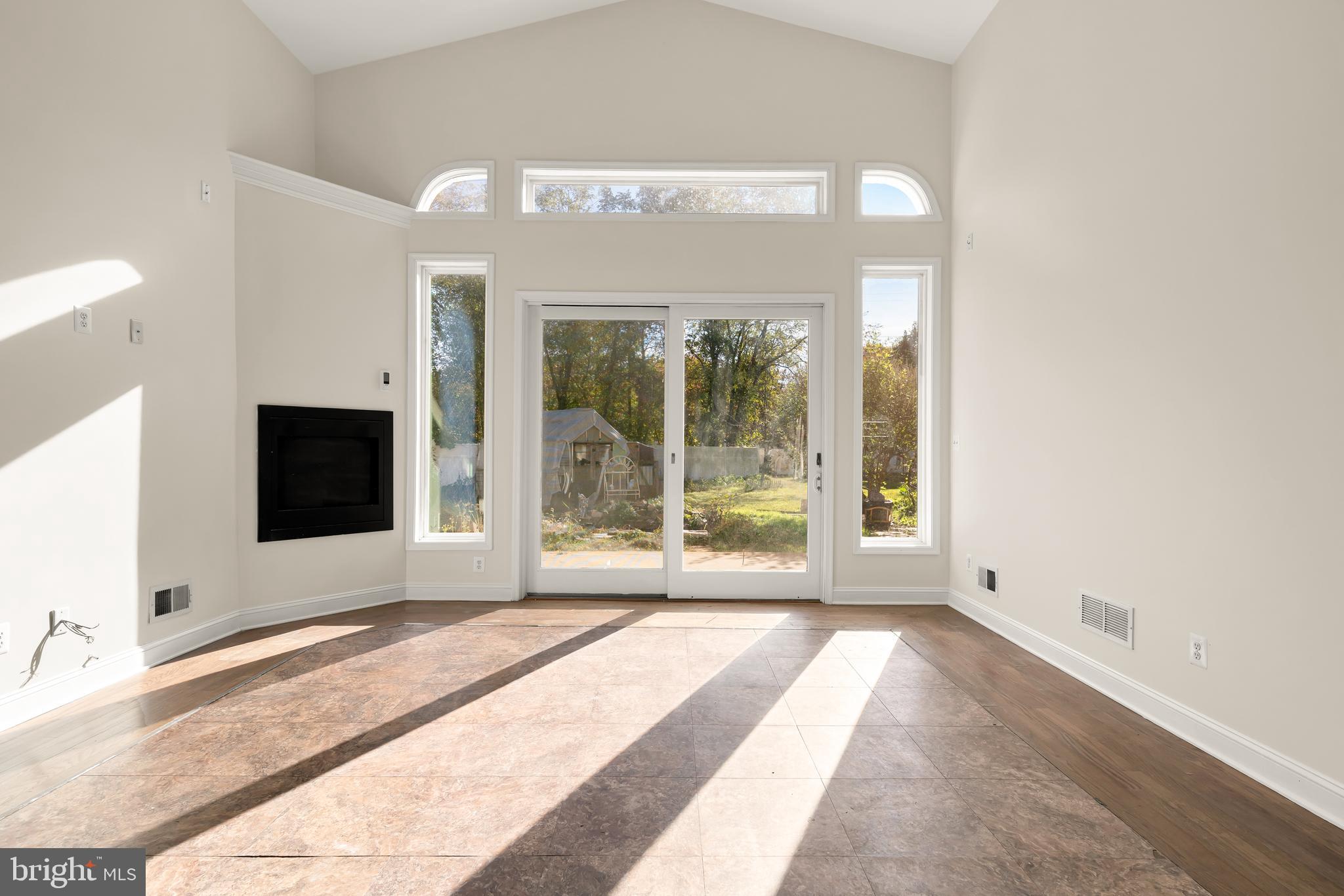 THOMPSON FARMS - Residential