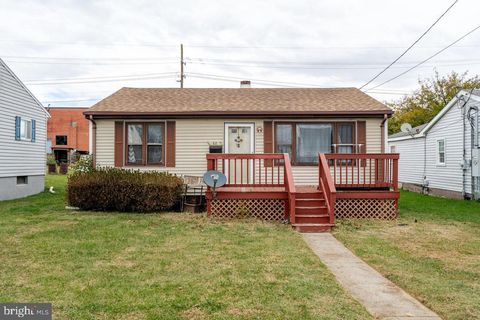 Photo of 68 Willow Street, LURAY, VA 22835 (MLS # VAPA2005552)