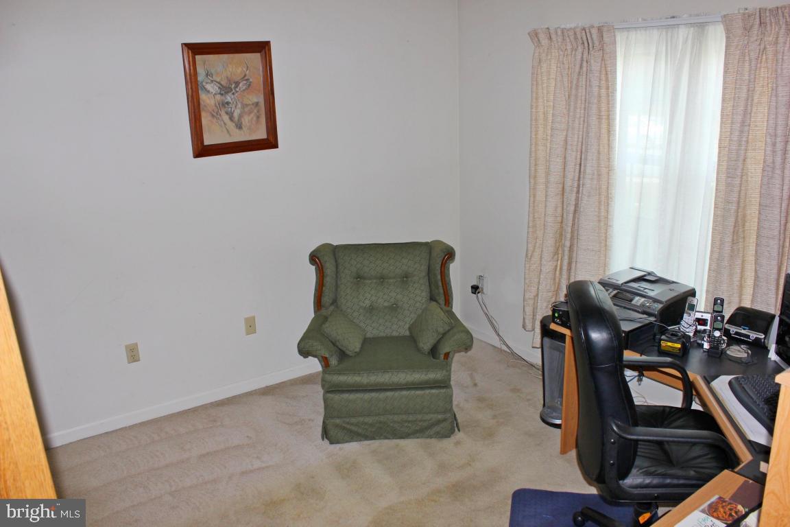 MANOR OAKS - Residential