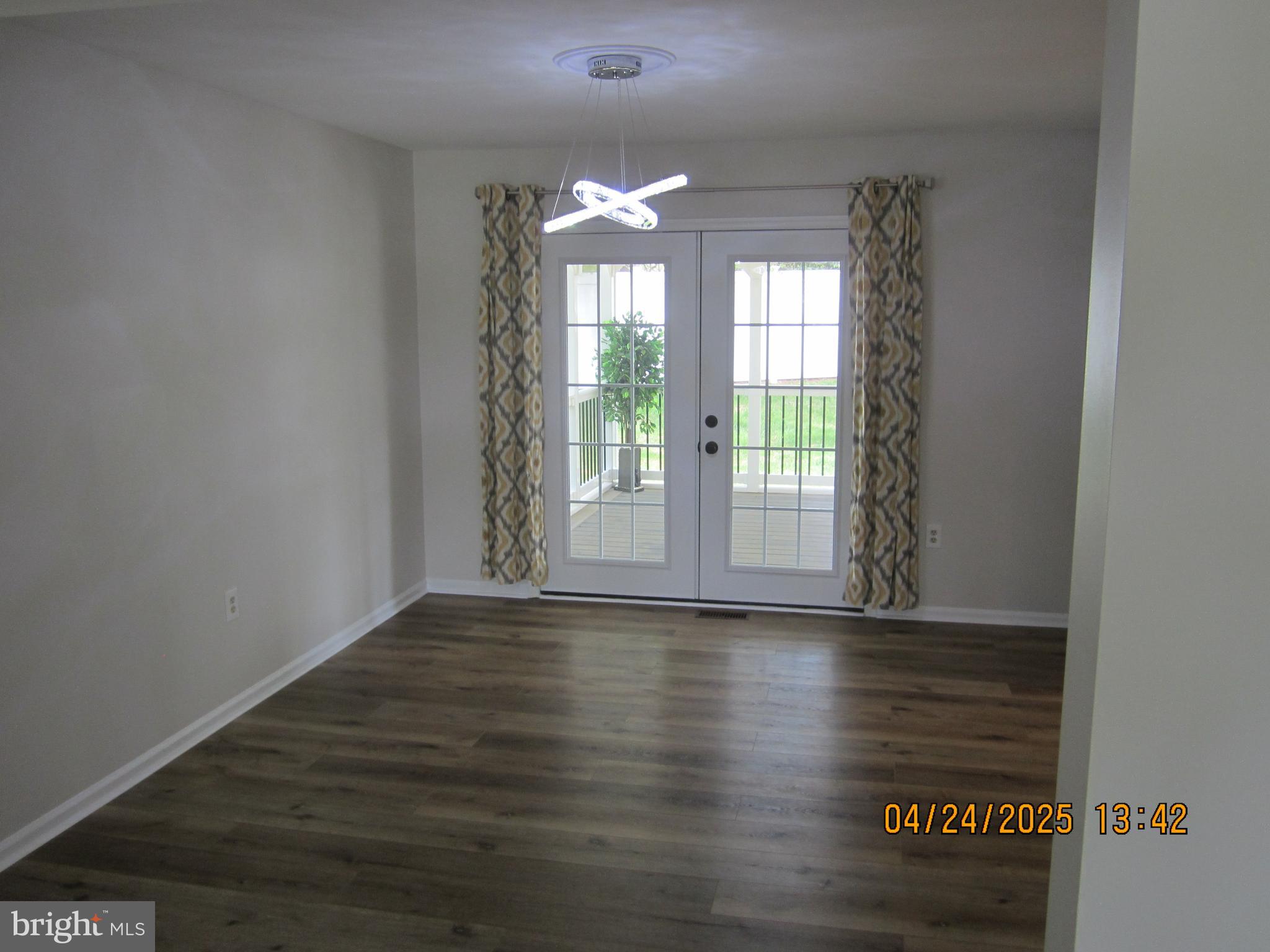 WILLOWBROOK - Residential