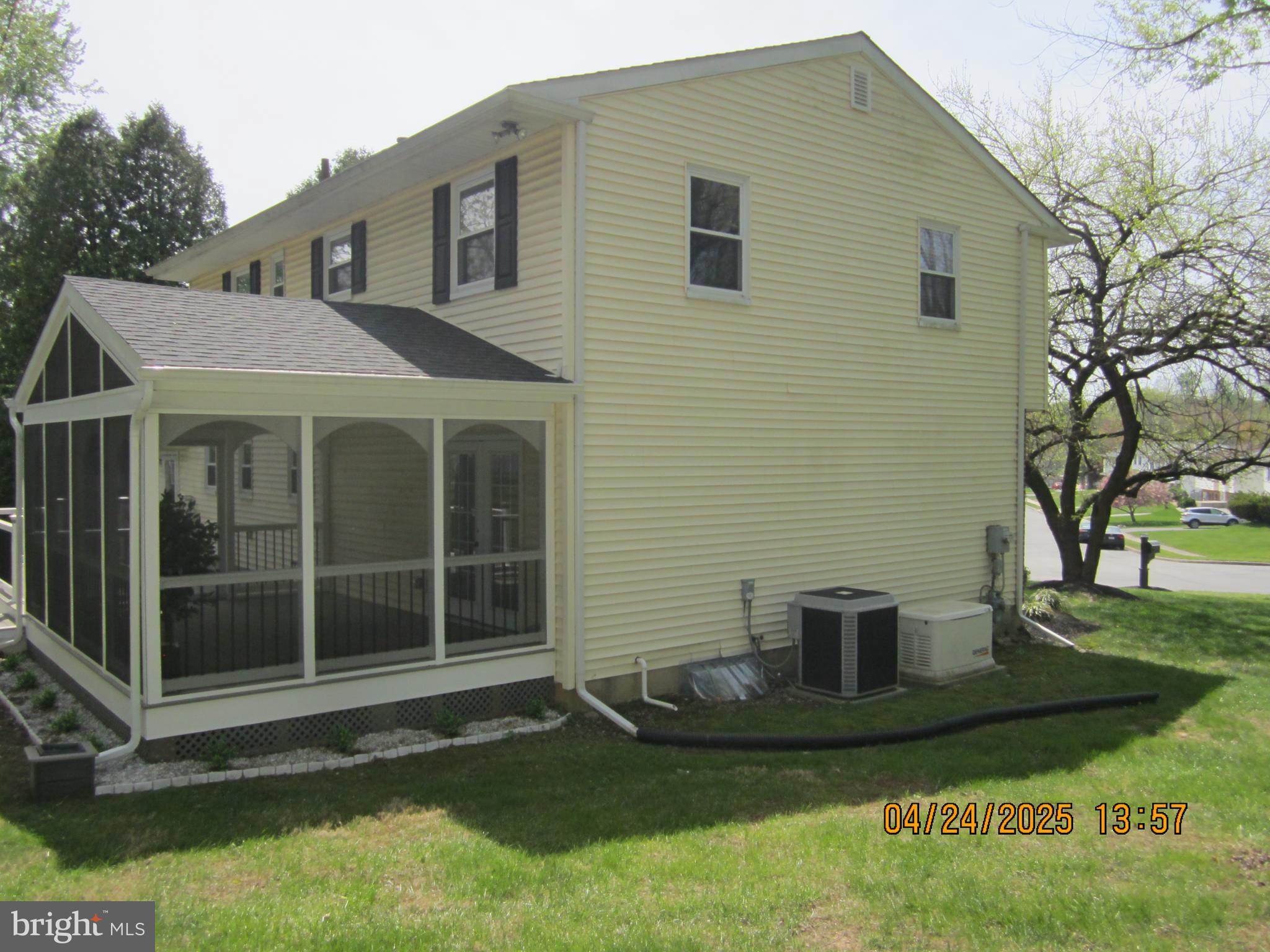 WILLOWBROOK - Residential