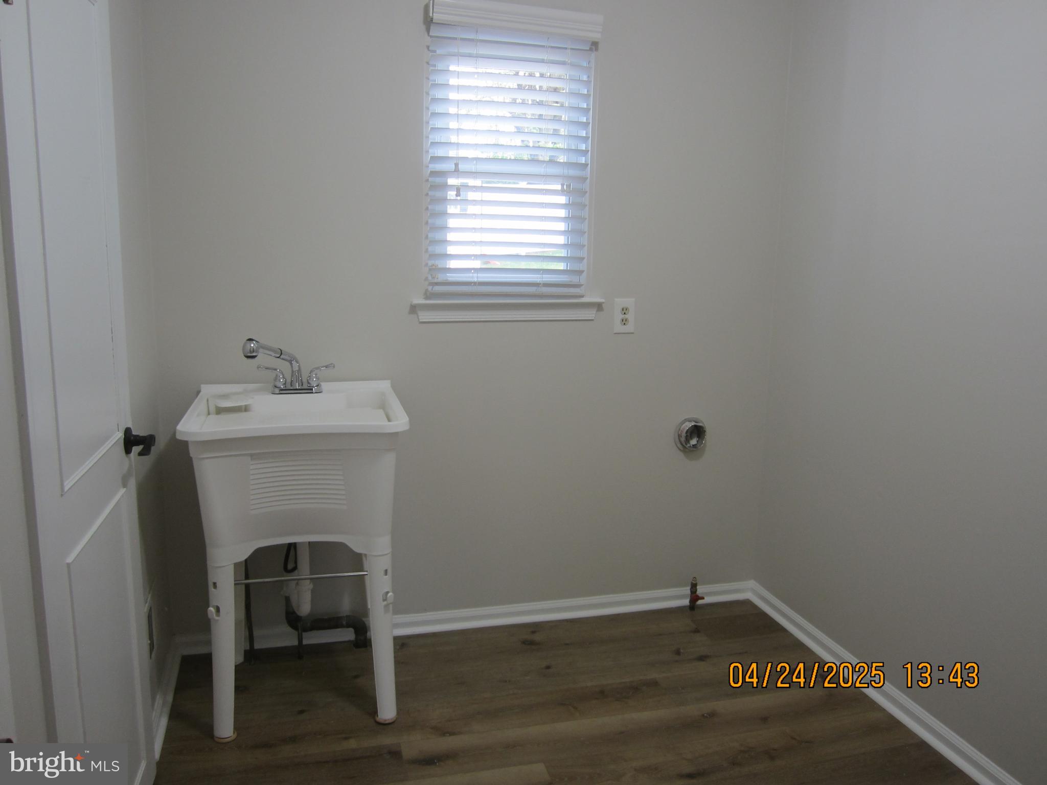 WILLOWBROOK - Residential