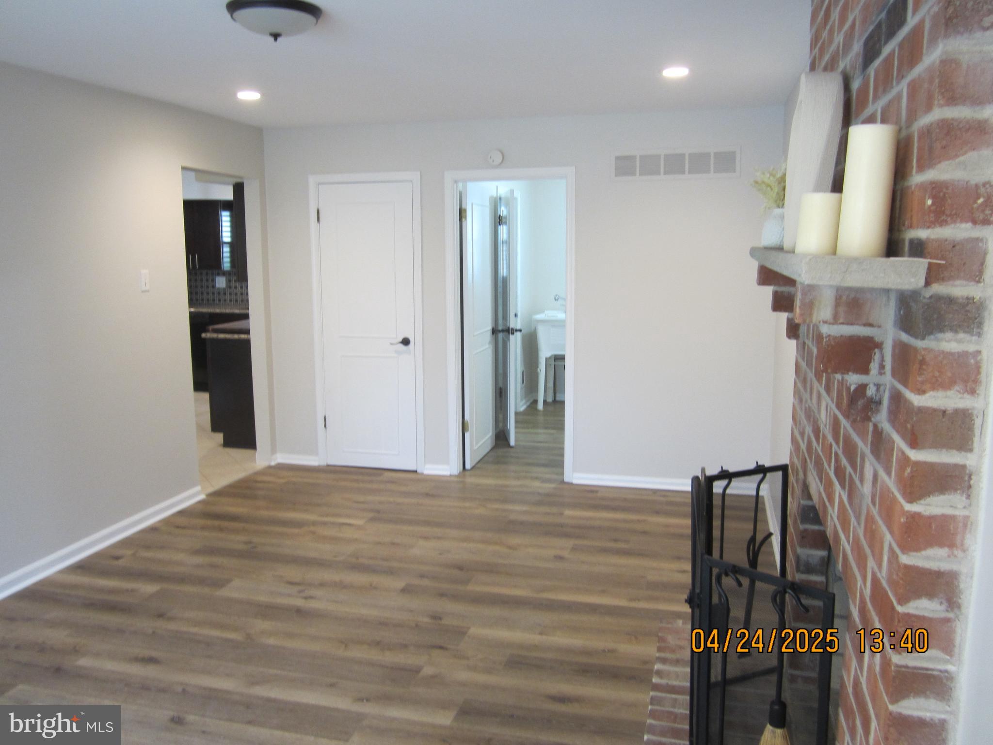 WILLOWBROOK - Residential