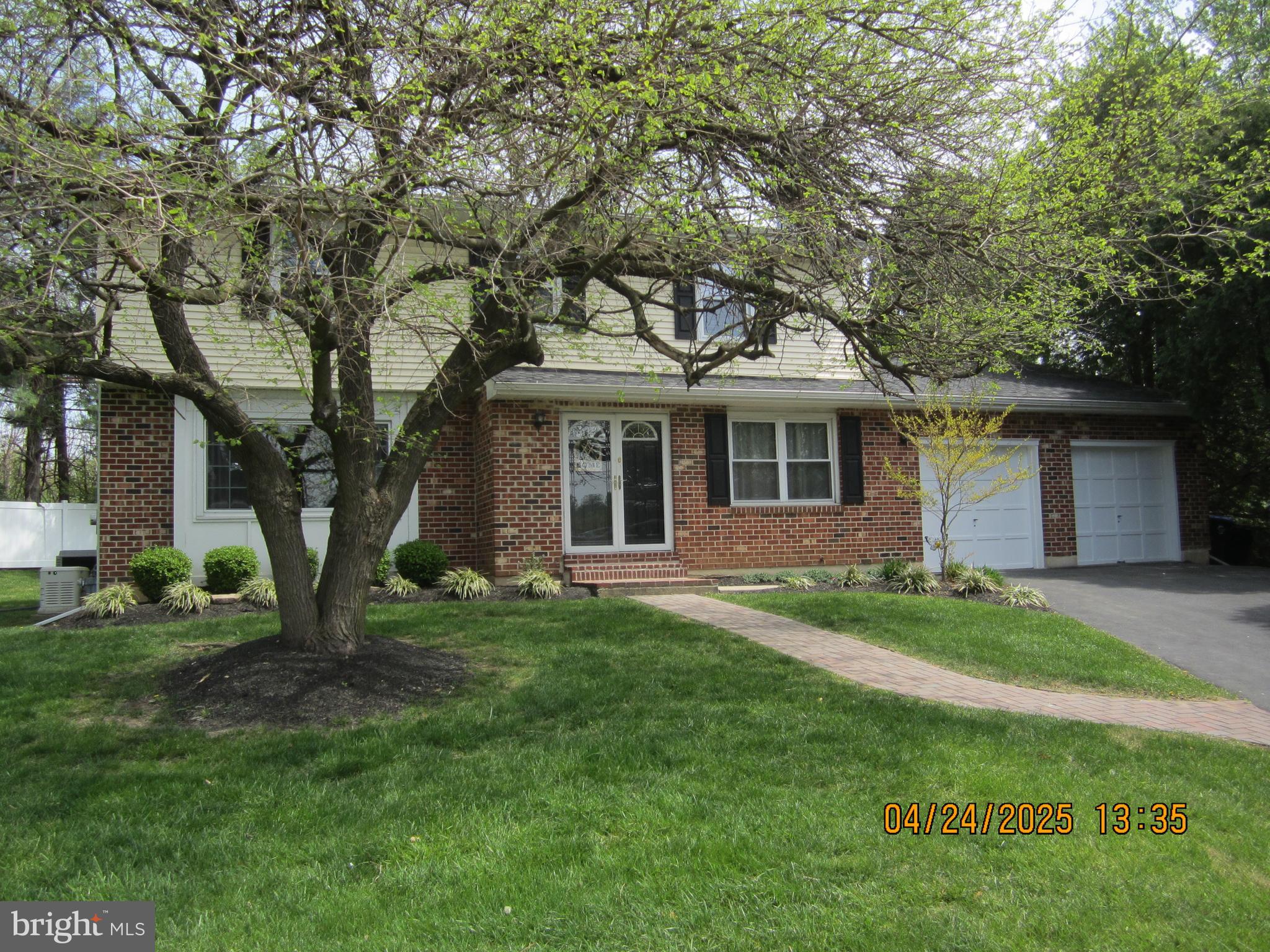 WILLOWBROOK - Residential